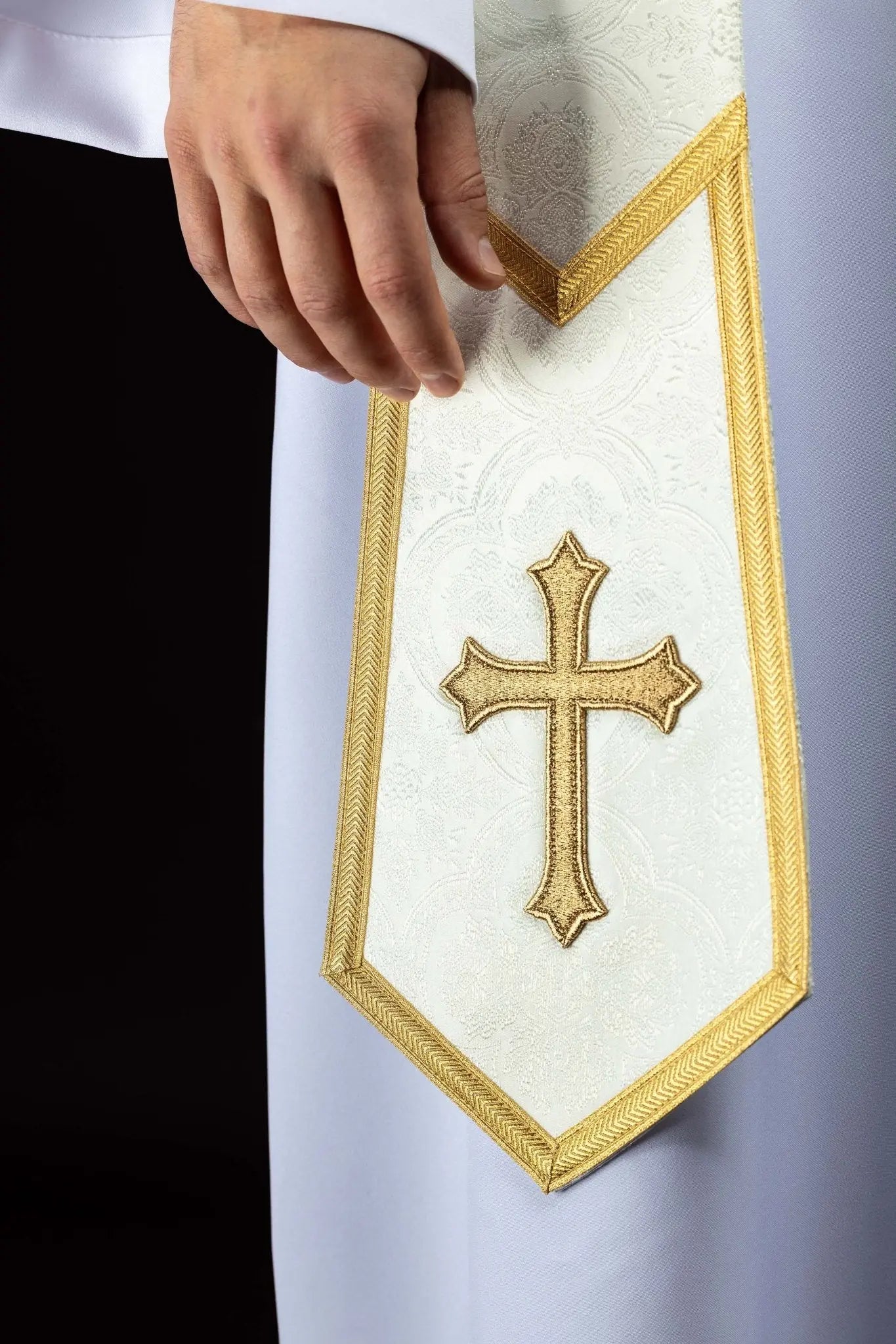 Stuła Żakardowa Ecru z Haftowanym Krzyżem