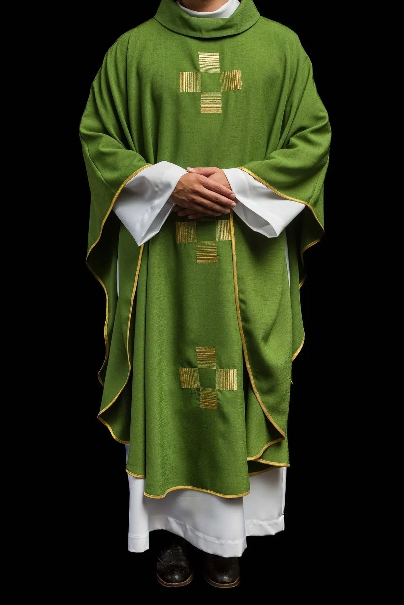 Chasuble with embroidered Crosses in green