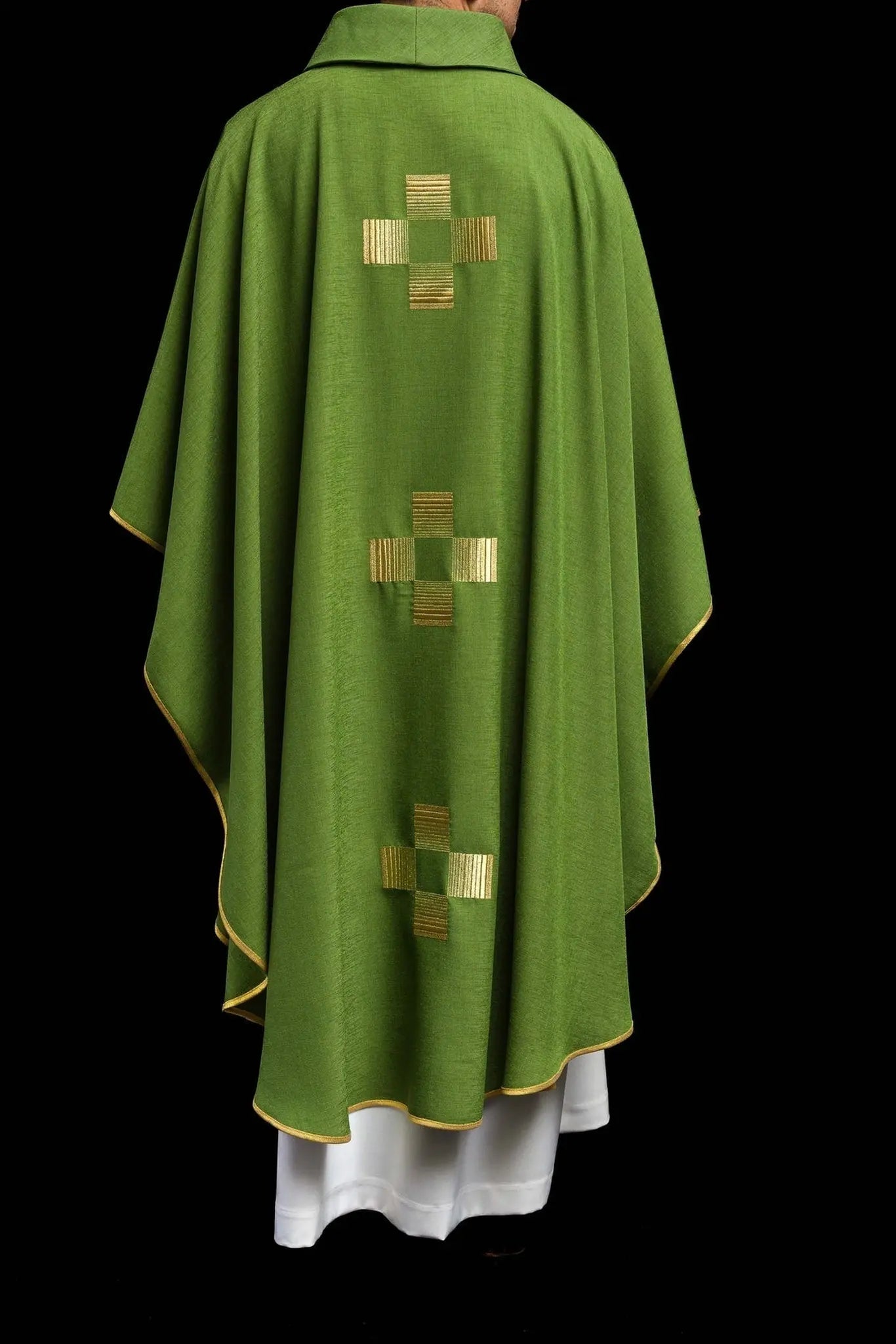Chasuble with embroidered Crosses in green