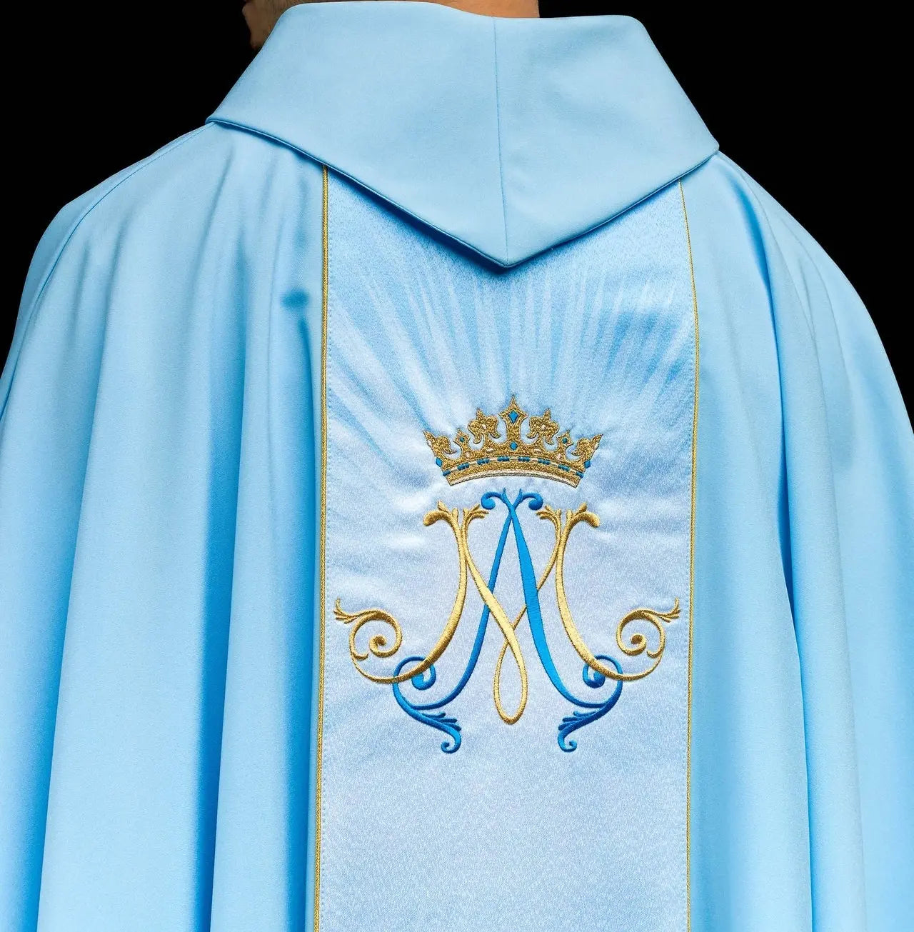 Blue Marian liturgical chasuble with sublimated and embroidered belt