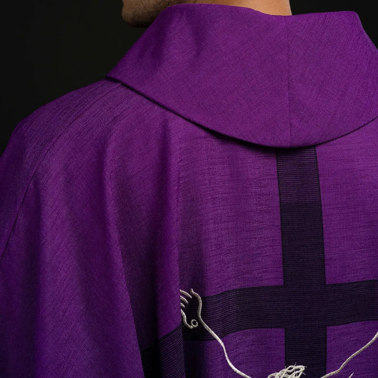 Chasuble with the motif of Jesus on the Cross in purple