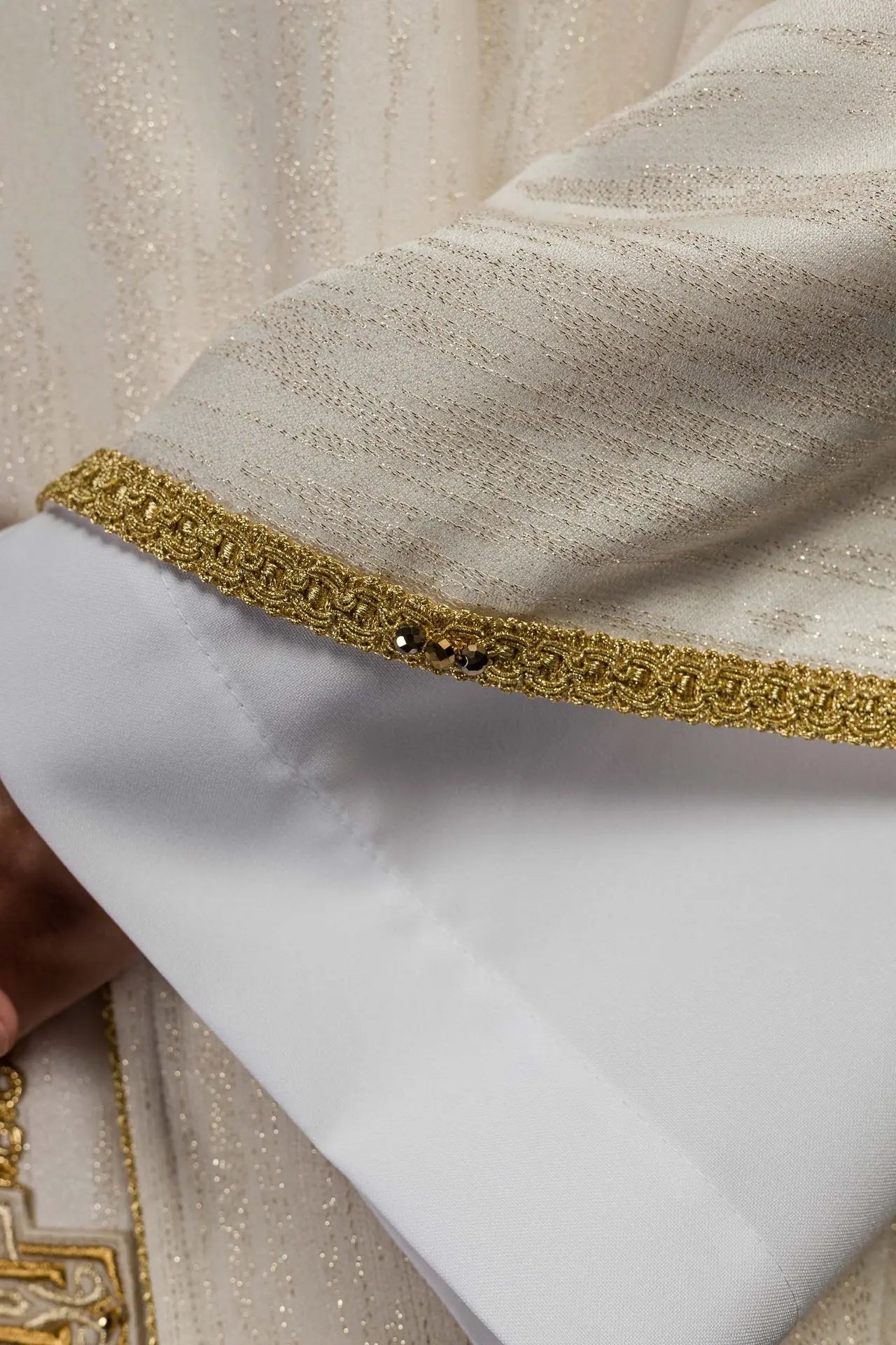 Handmade Ornat liturgiczny z Kamieniami naturalnymi Handmade 7015 Ecru