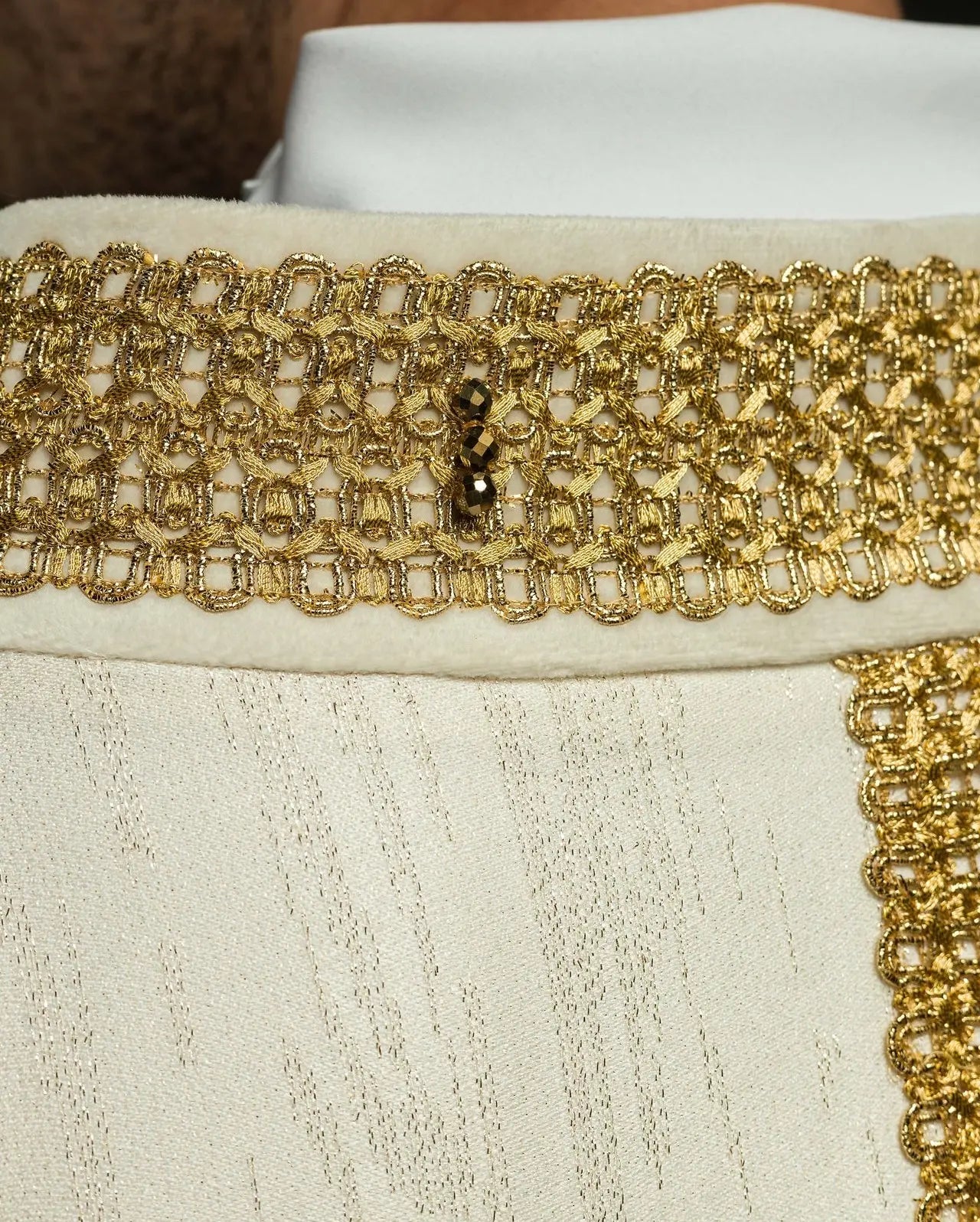 Handmade Ornat liturgiczny z Kamieniami naturalnymi Handmade 7015 Ecru