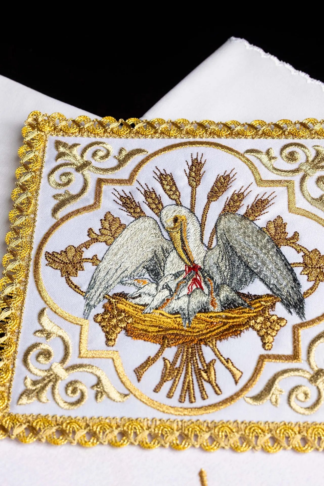 Chalice Linen Set with Eucharistic Pelican Embroidery
