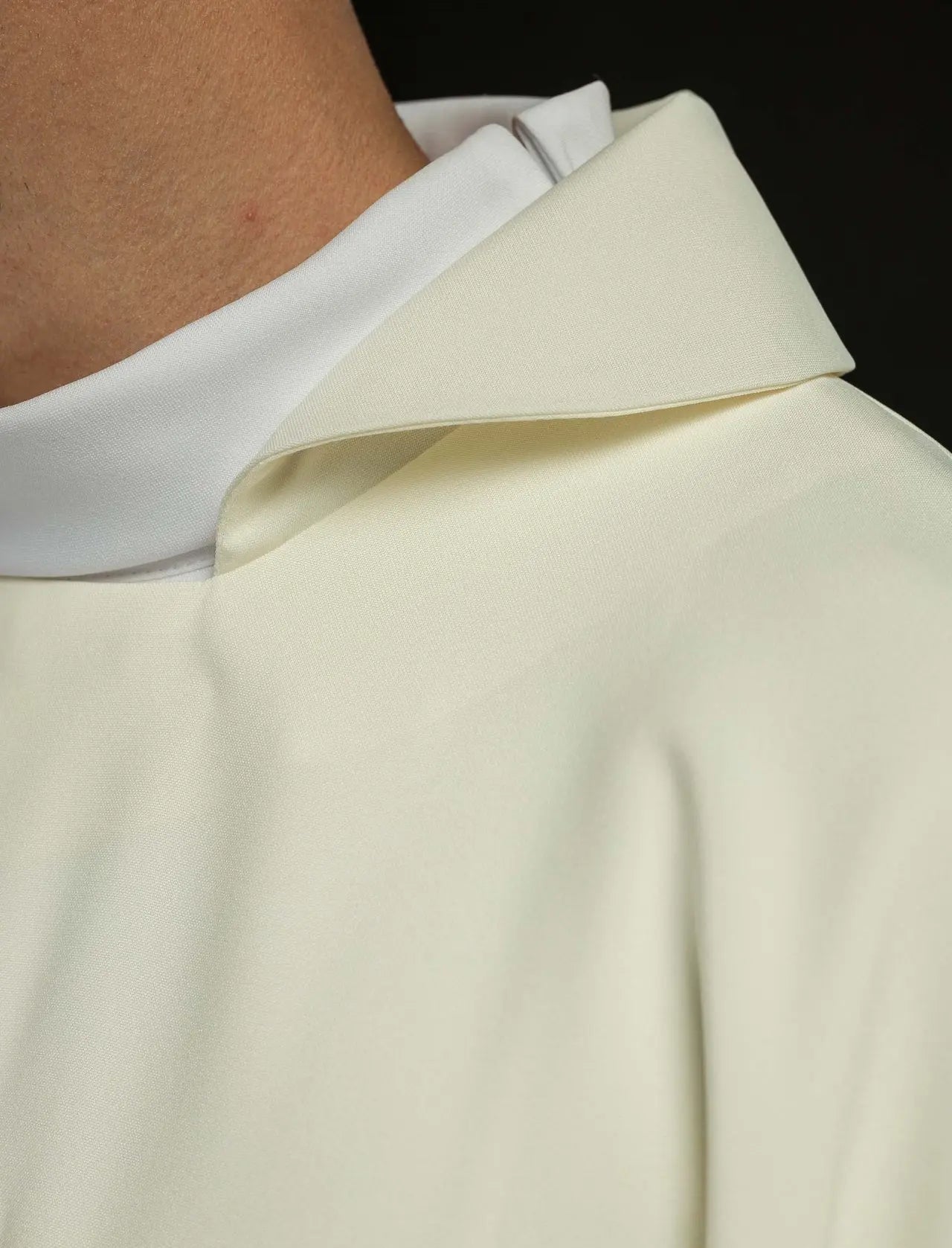 Ecru Embroidered Chasuble with Cross Motif and Wide Collar