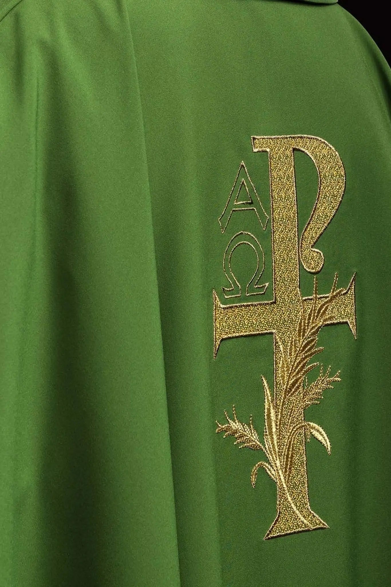 Embroidered chasuble with the Alpha and Omega symbol and wide collar green