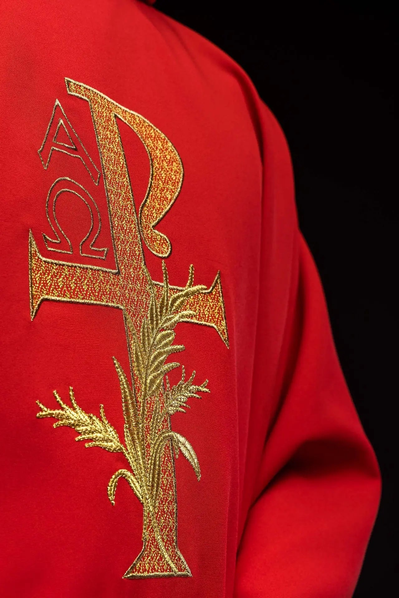 Embroidered chasuble with the Alpha and Omega symbol and wide collar red