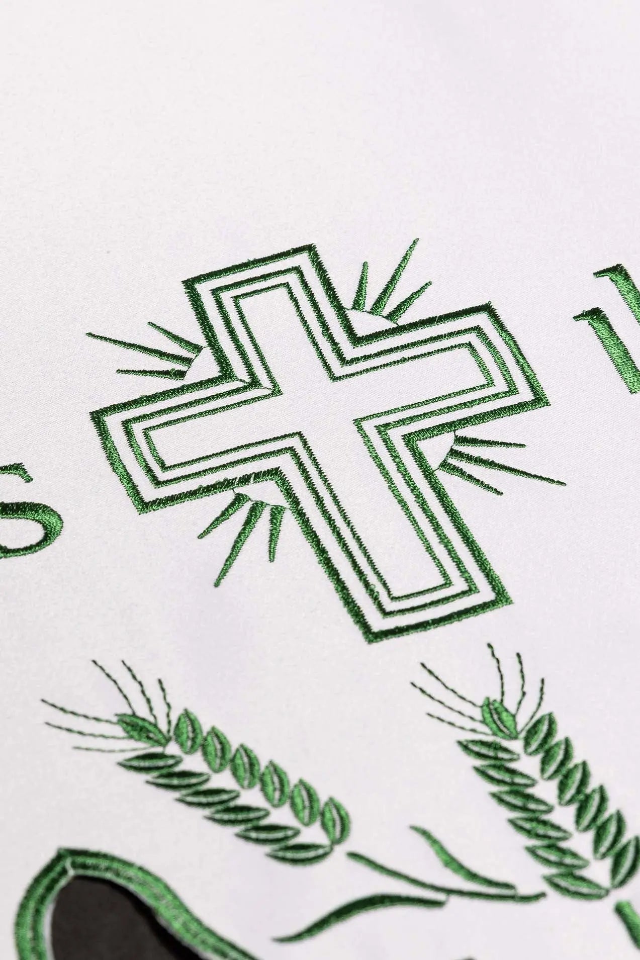 Altar Cloth with Cross IHS and Wheat Embroidery – Green Trim
