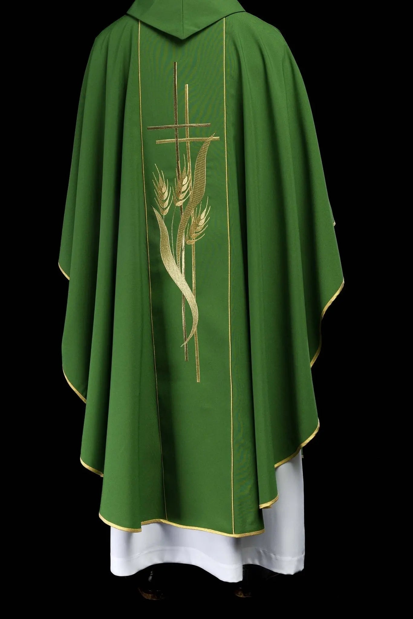 Green chasuble embroidered with cross and ear motifs