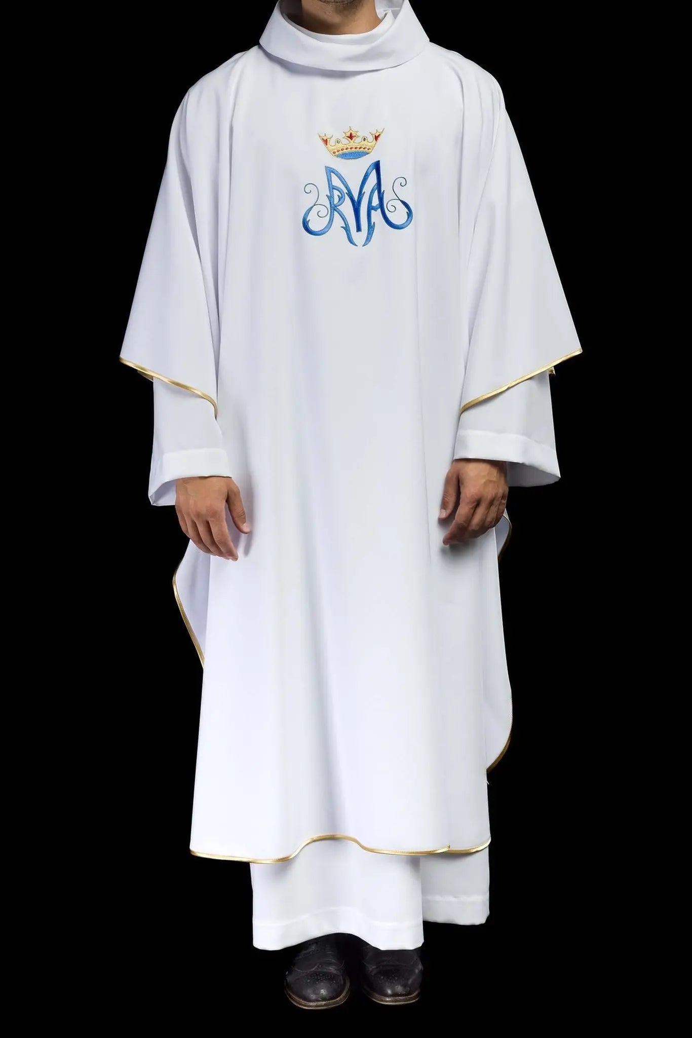 Biały ornat liturgiczny maryjny