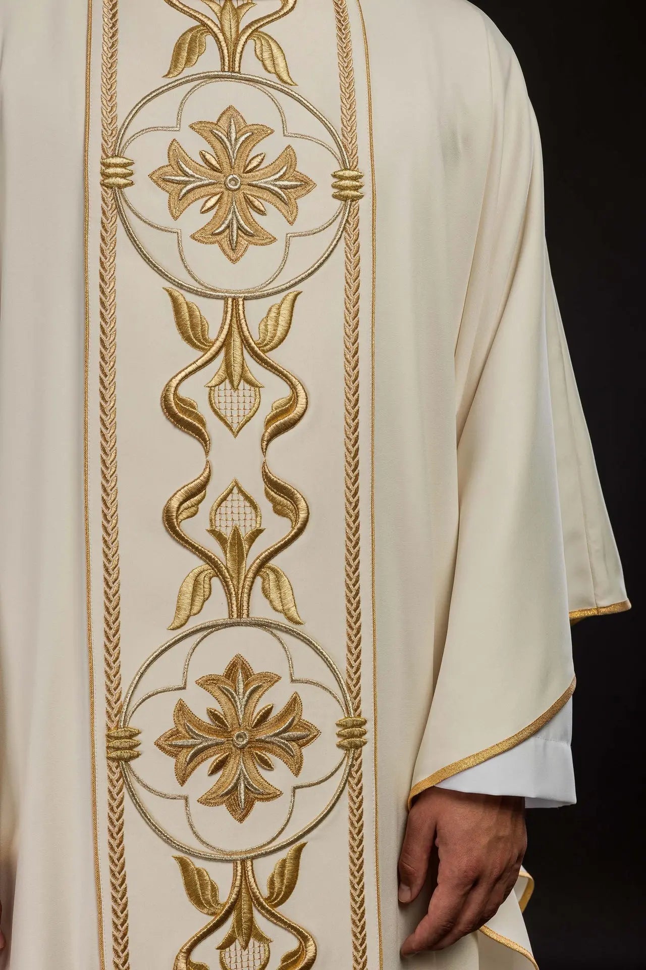 Embroidered cross ecru chasuble
