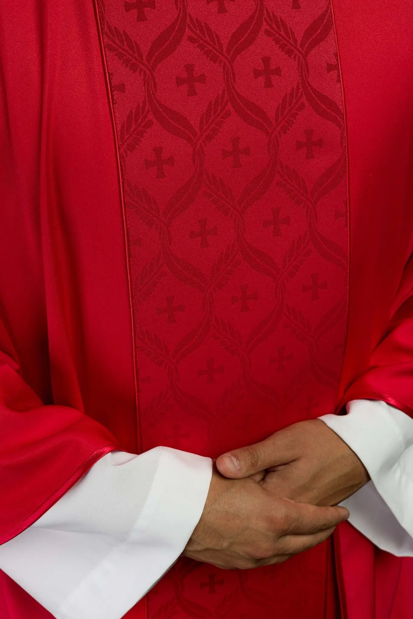 Red Chasuble with Jacquard Cross-patterned Band