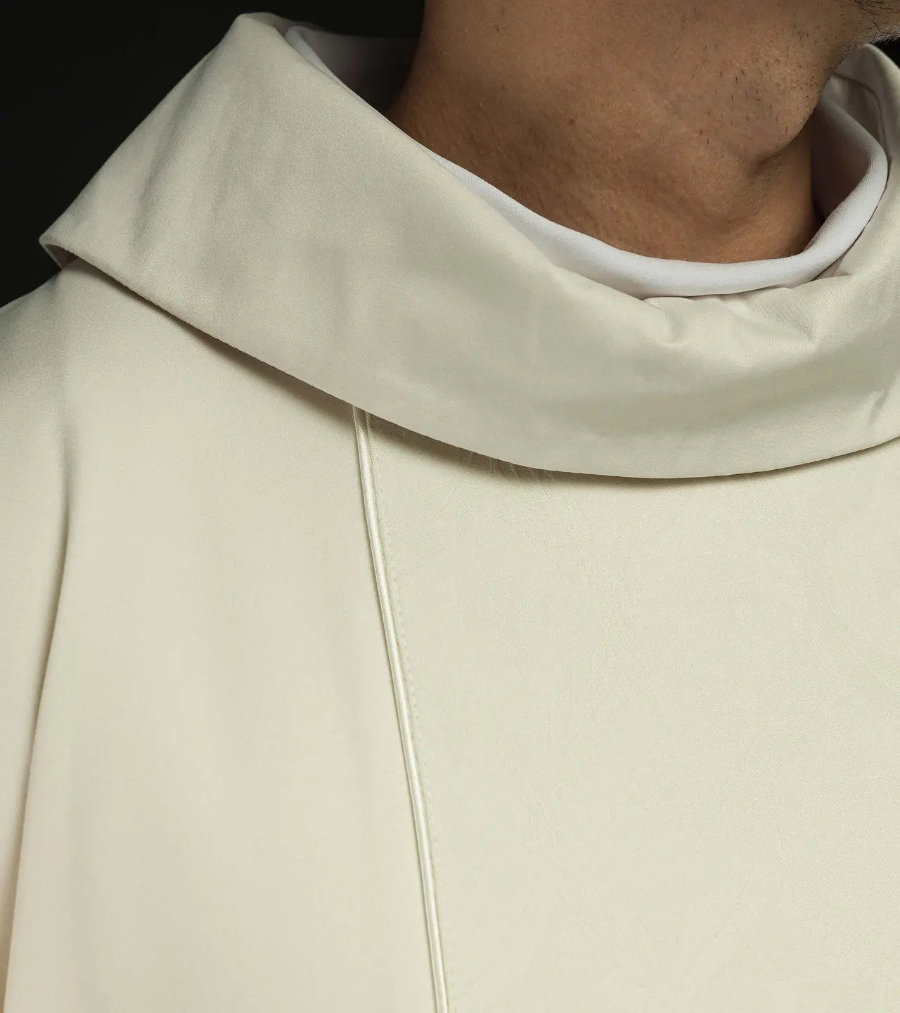 Ecru Chasuble with Jacquard Cross-patterned Band