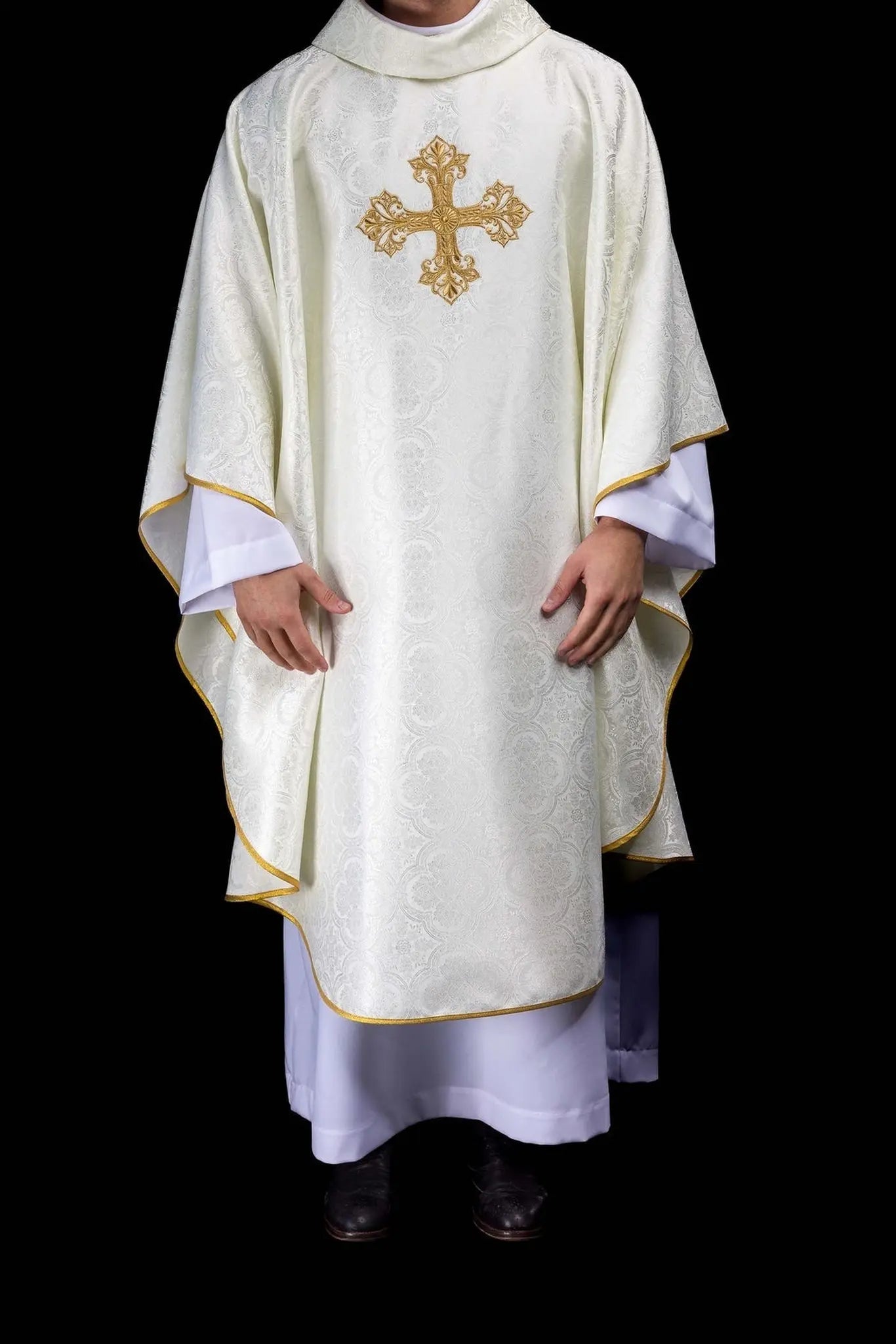 Ecru chasuble with cross jacquard fabric