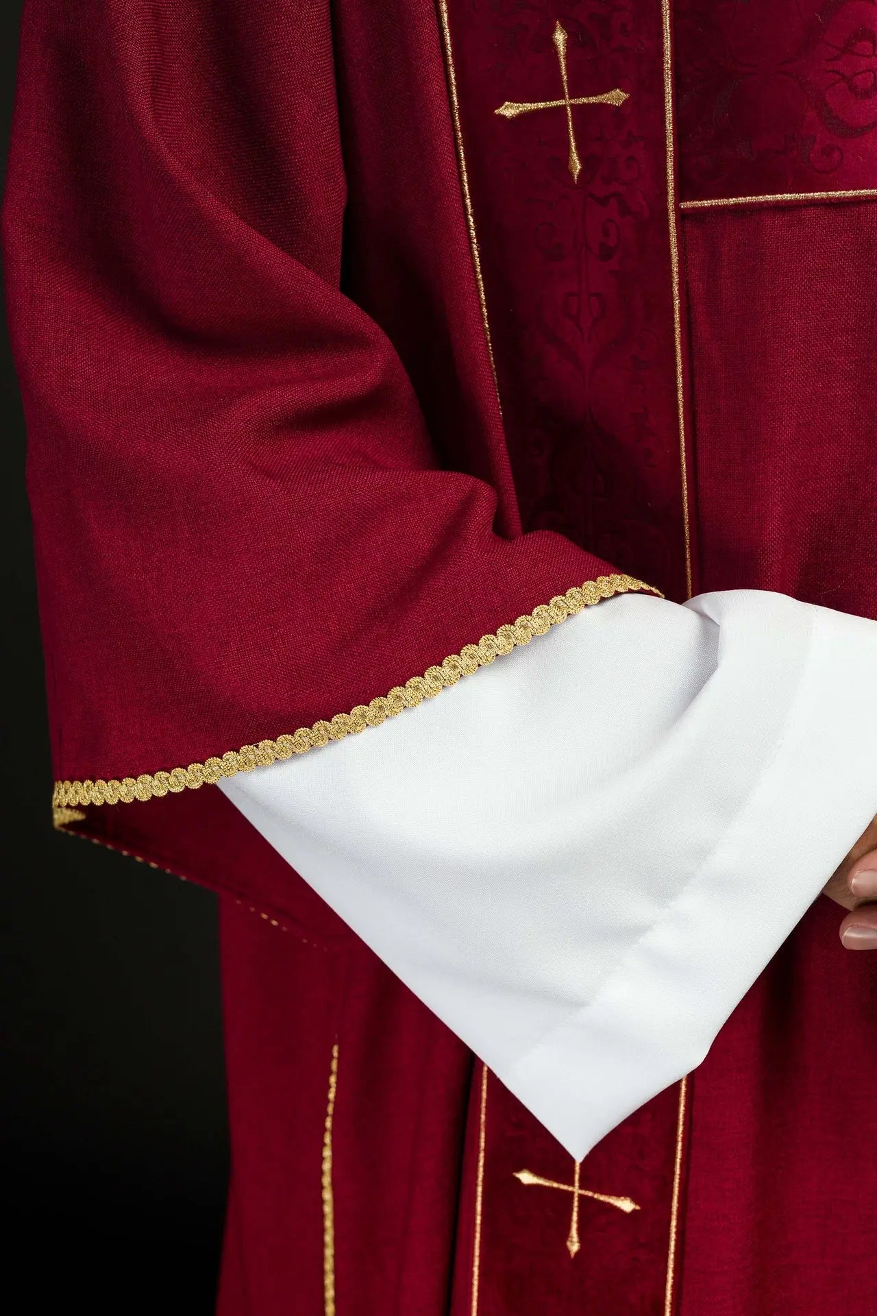 Dalmatic with velvet stripes and embroidered gold crosses red