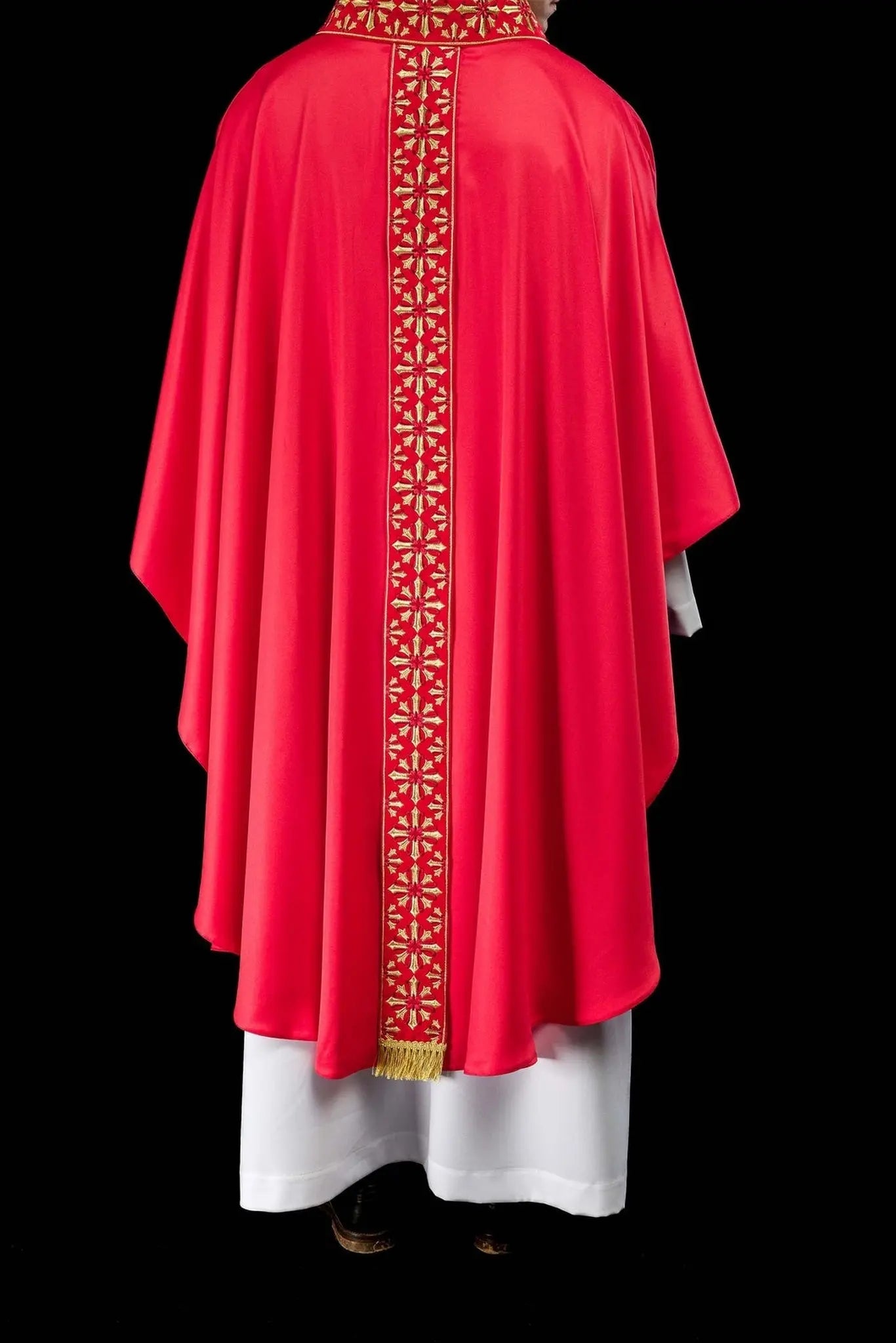 Chasuble with brilliant red embroidery