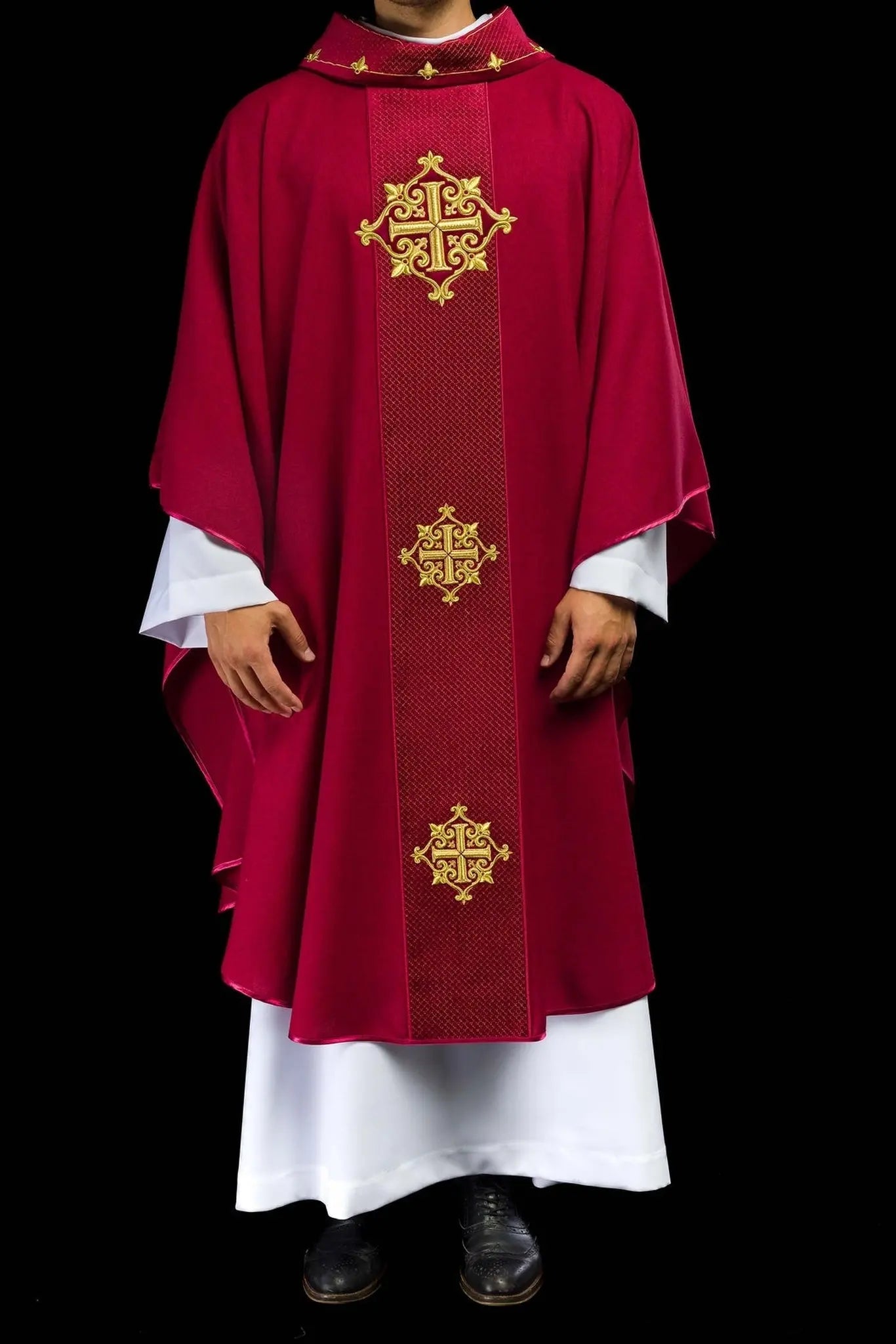Chasuble with red velvet belt and cross embroidery