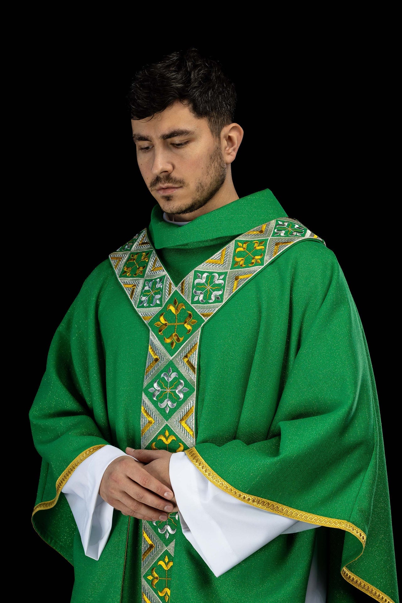 Haftowany pas na ornat w zestawie z ornatem zielony - ORNATY.PL