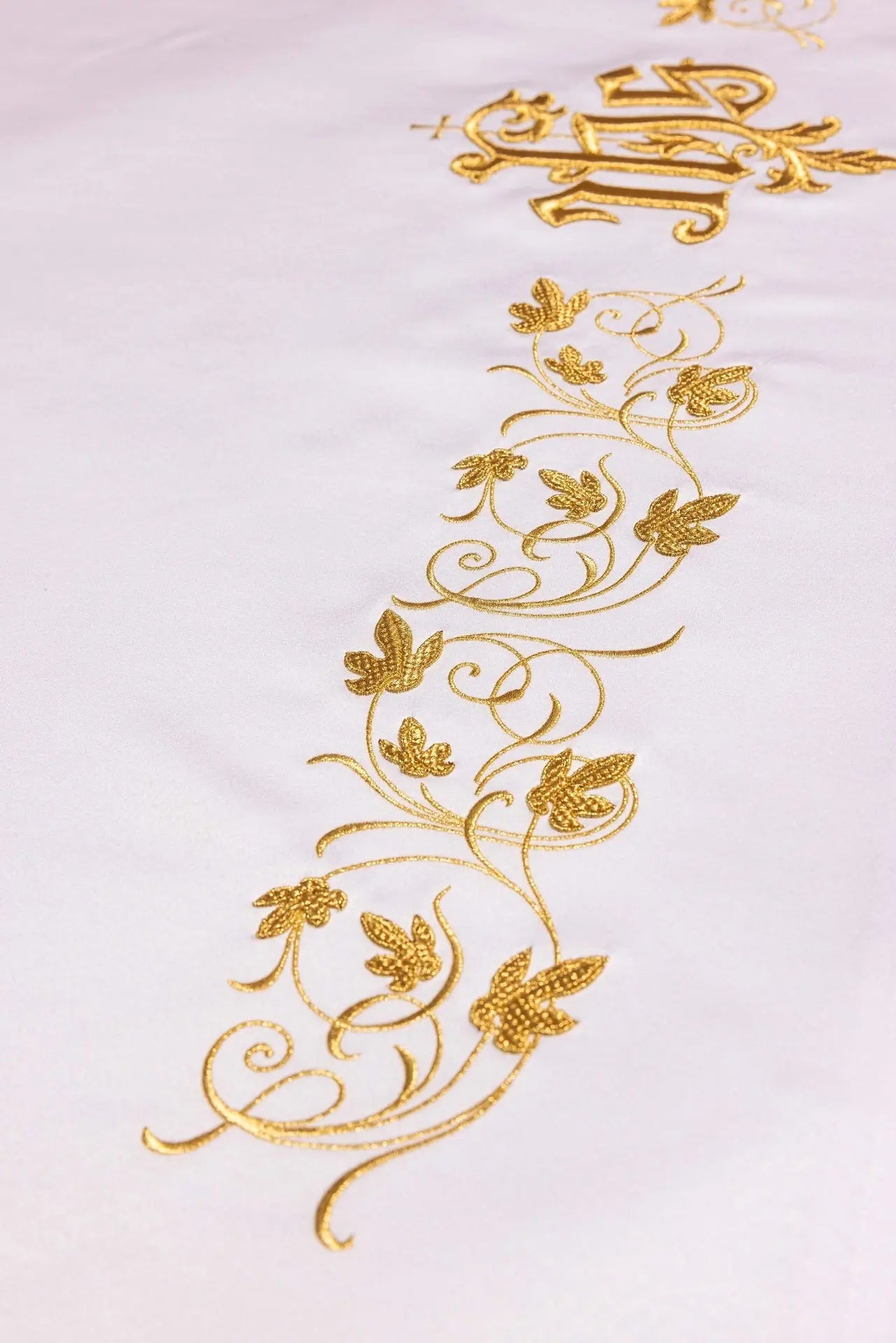 Altar Cloth with Gold IHS Embroidery