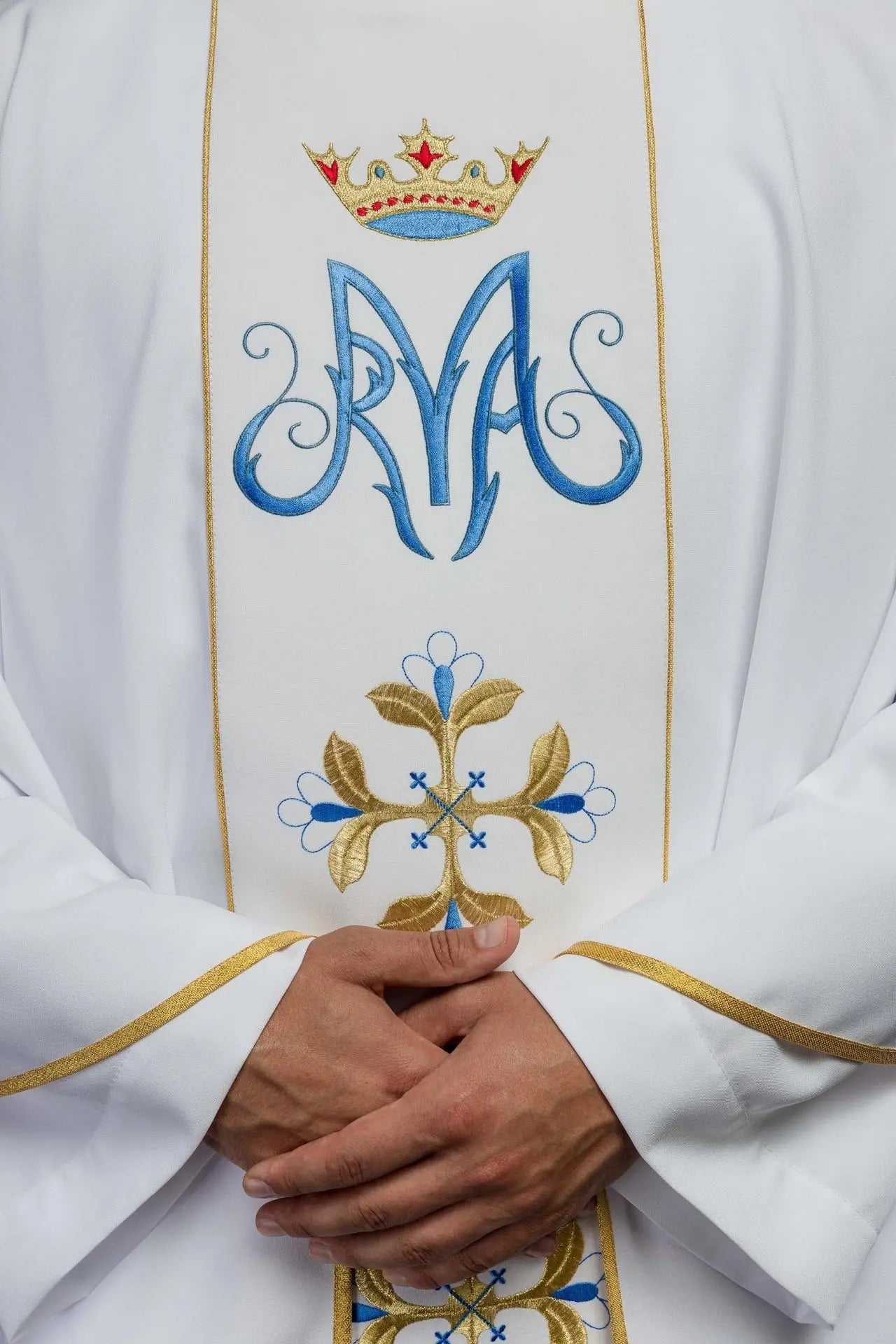 White Marian liturgical chasuble with belt