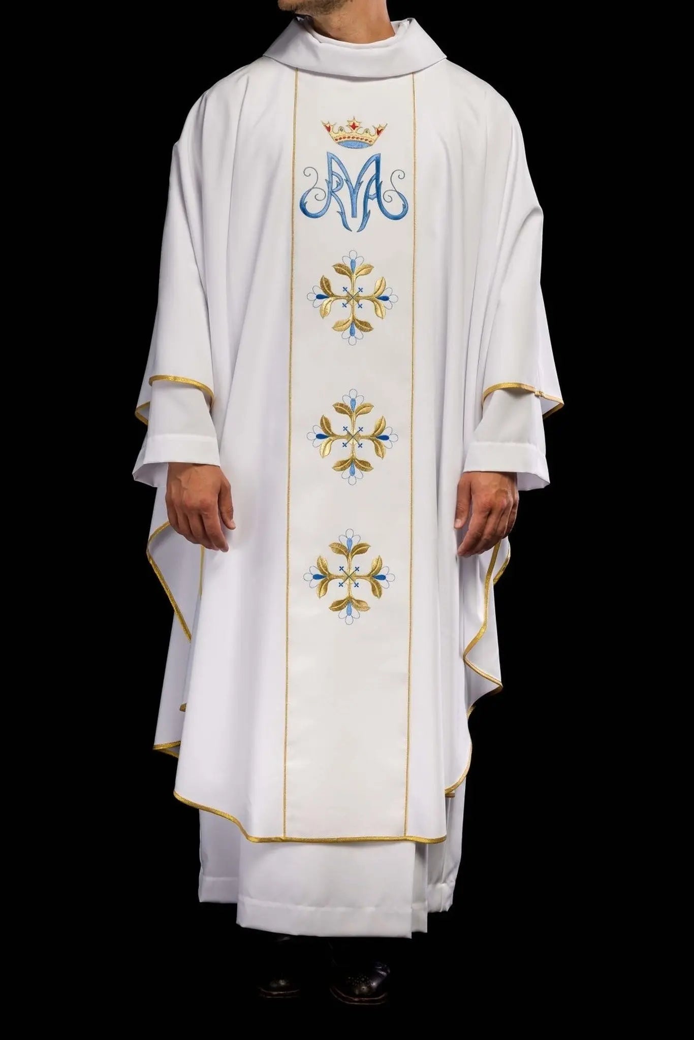 Biały ornat liturgiczny maryjny z pasem