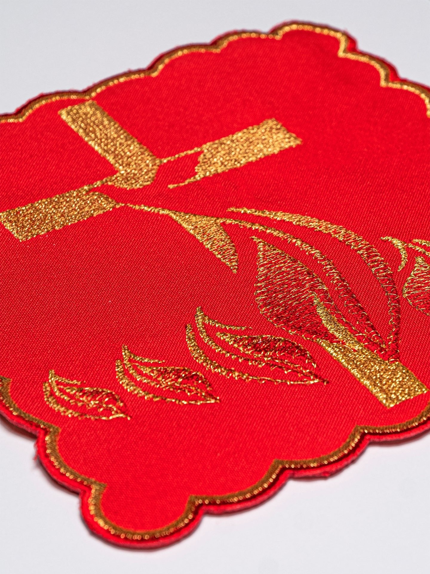 Bielizna kielichowa haftowana Duch Święty