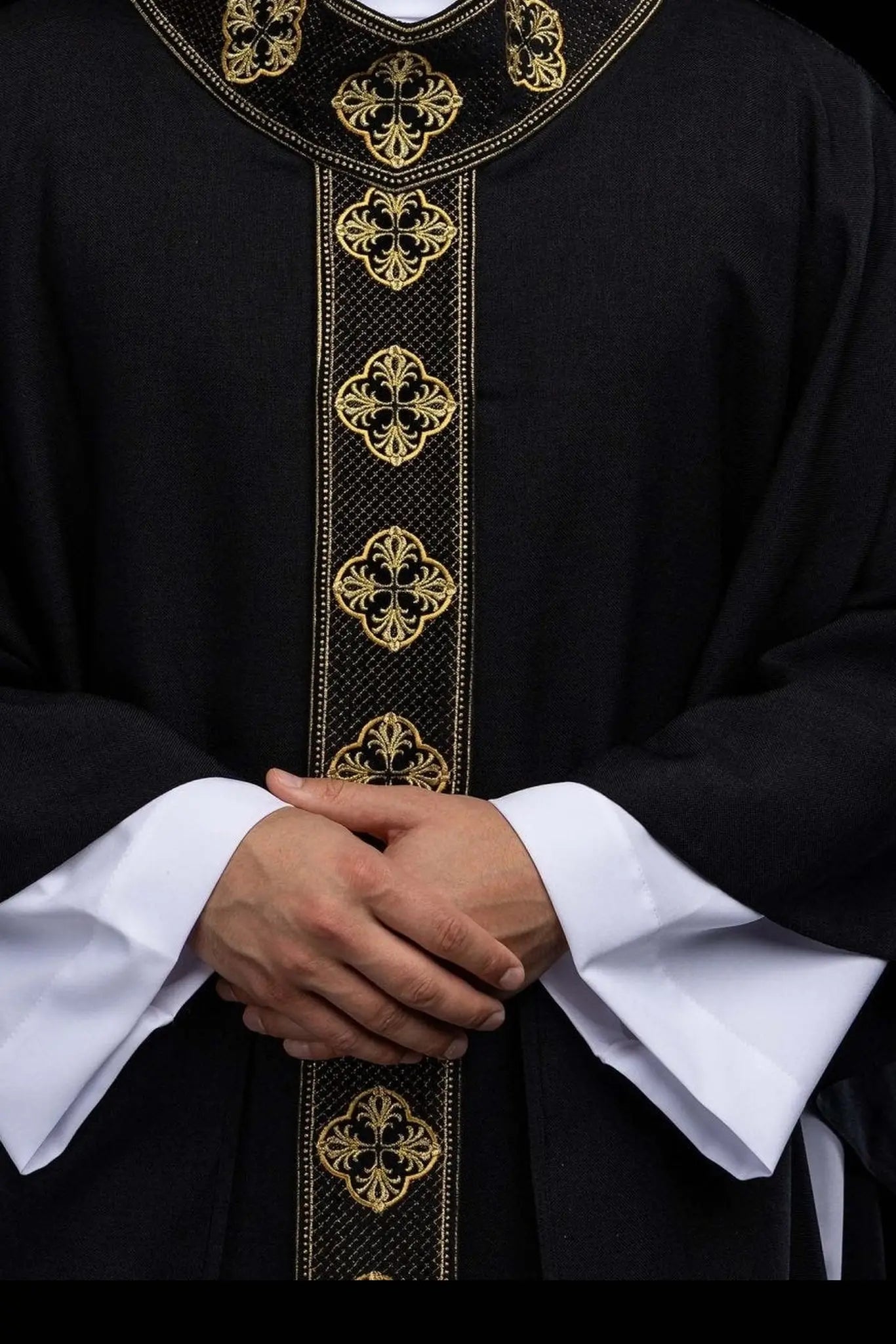 Black Chasuble with Embroidered Band and Collar with Crosses - HAFTINA ATELIER