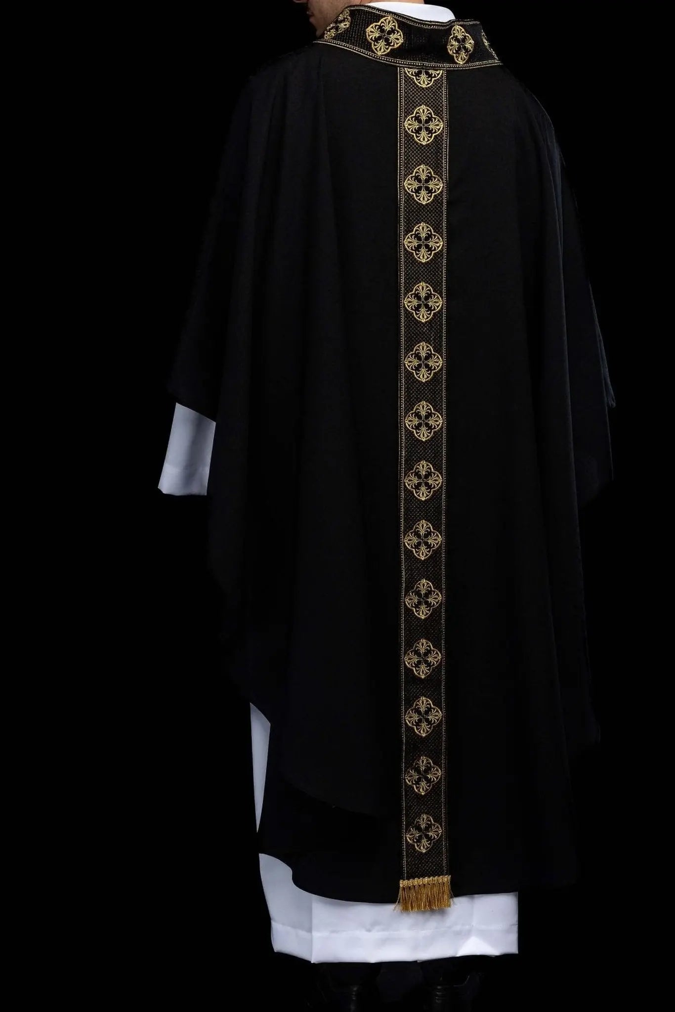 Black Chasuble with Embroidered Band and Collar with Crosses - HAFTINA ATELIER