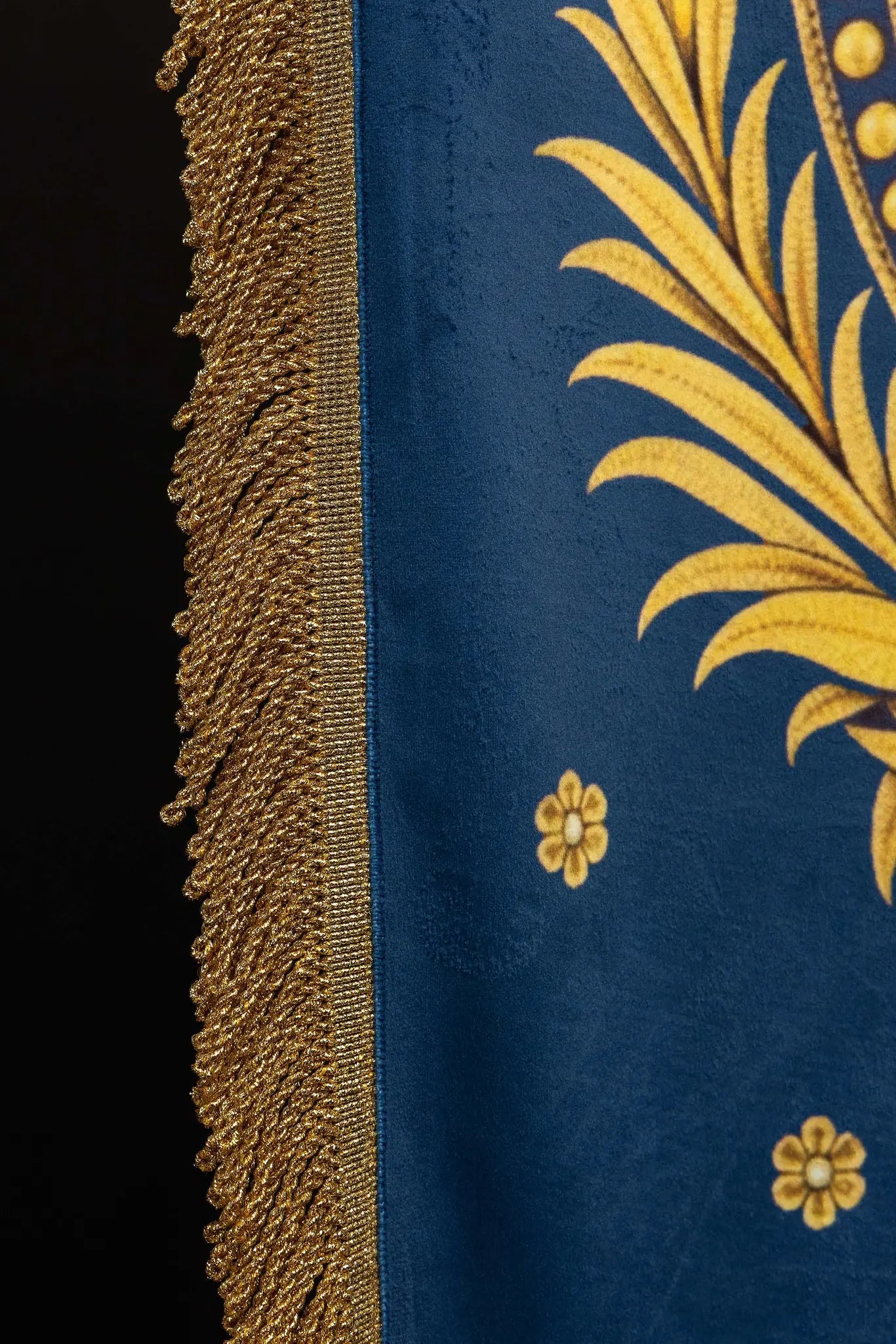 Double-sided Processional Banner with Our Lady of the Assumption and Marian Monogram - HAFTINA ATELIER