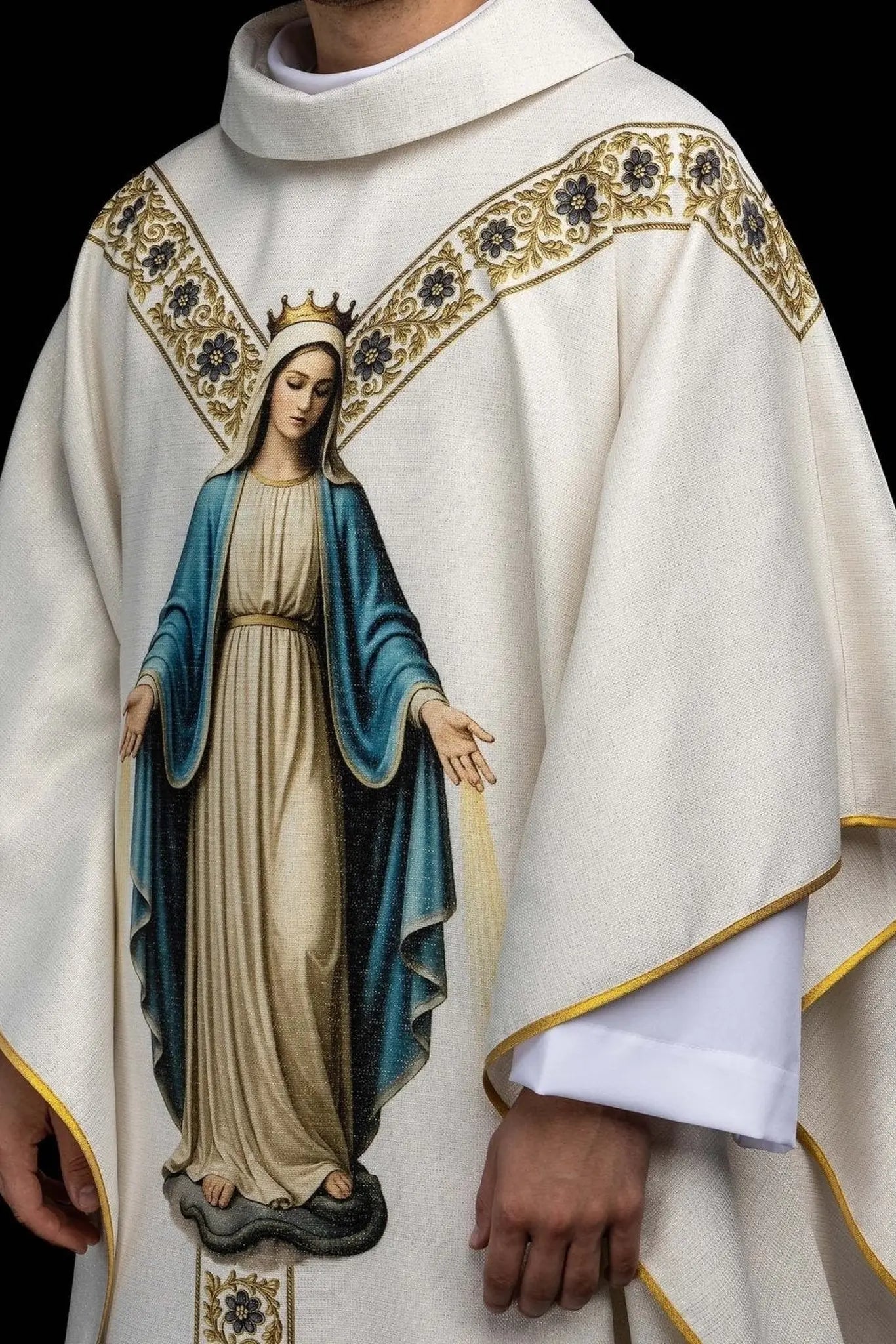 Ecru Chasuble with Printed Image of the Immaculate Conception - HAFTINA ATELIER