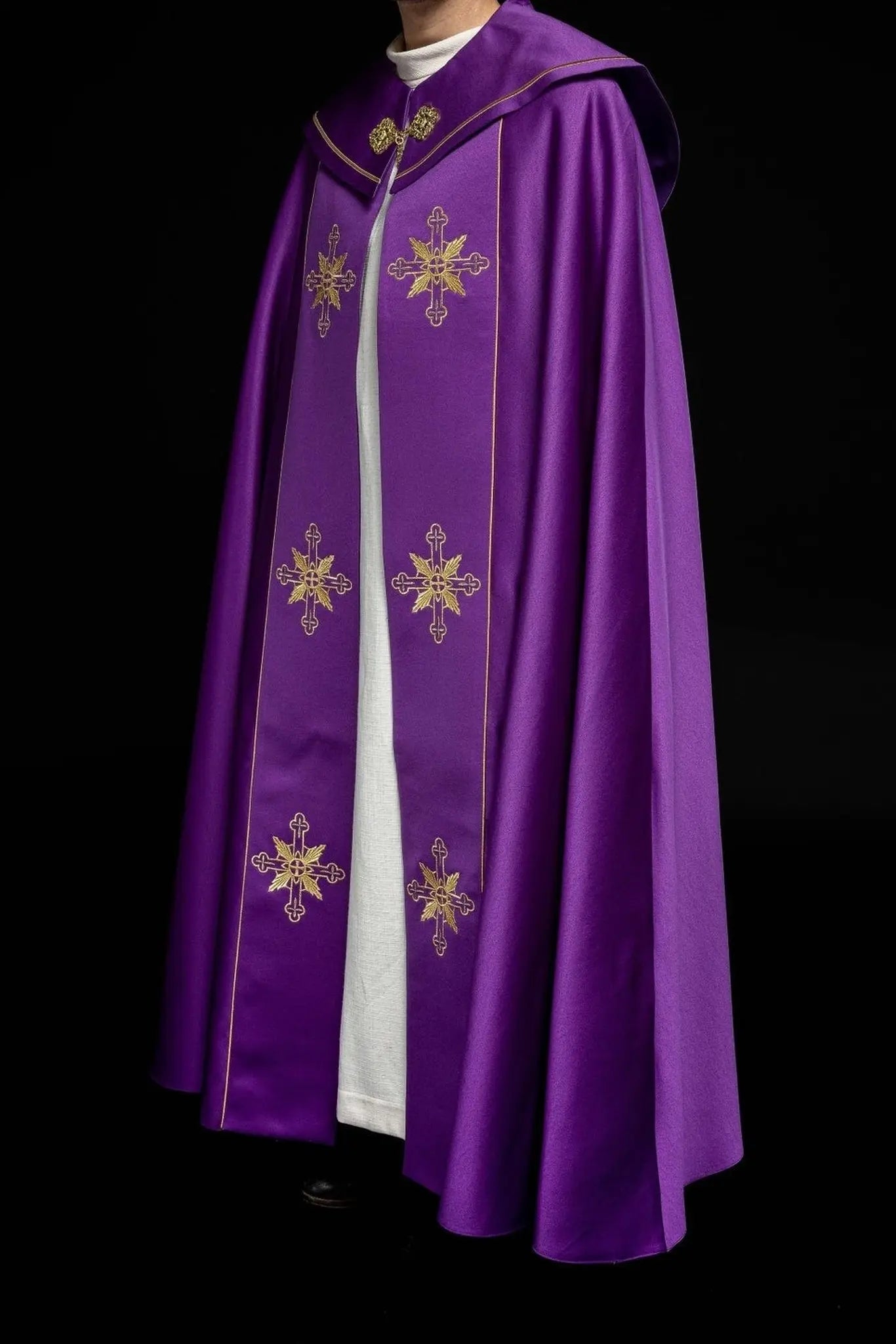 Monogram peleryny eucharystycznej IHS Purple