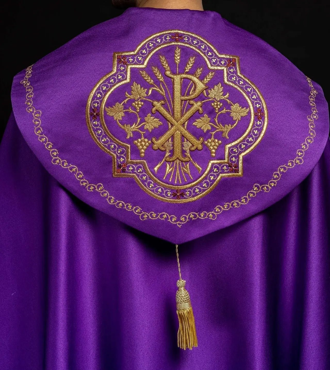 Peleryna eucharystyczna z monogramem PX w kolorze fioletowym