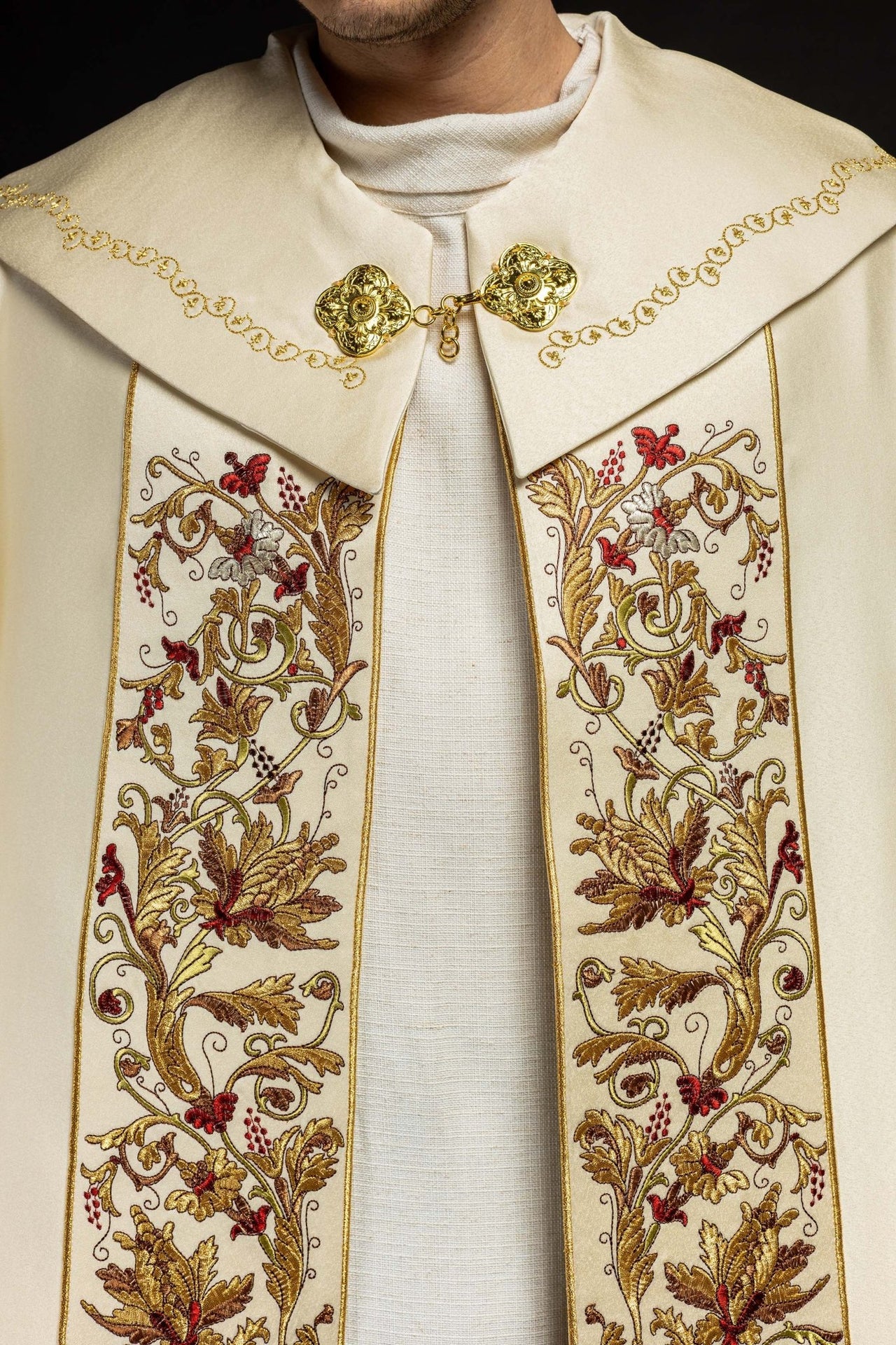 Kapa eucharystyczna monogramem PAX ecru