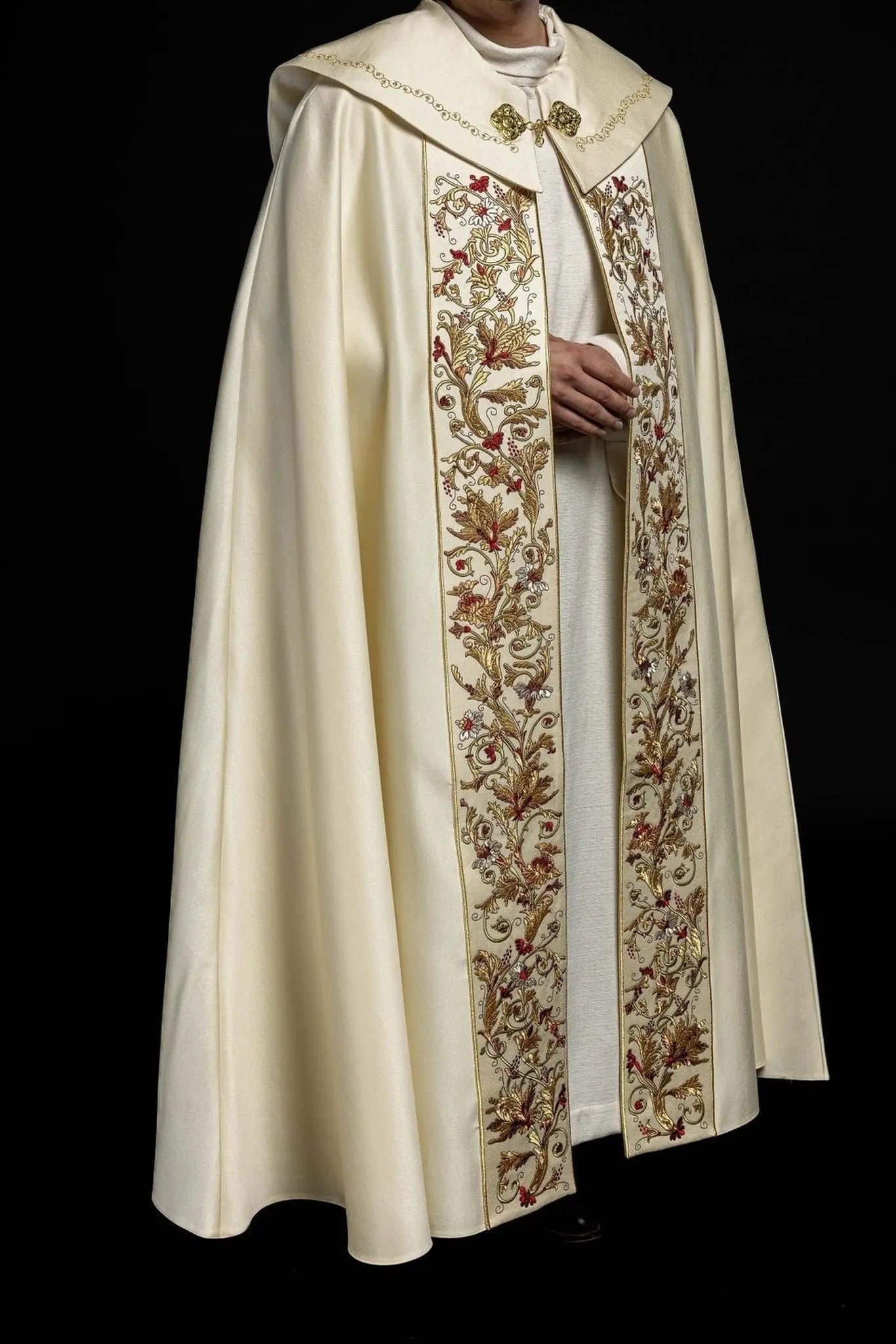 Czapka eucharystyczna z monogramem PAX ecru