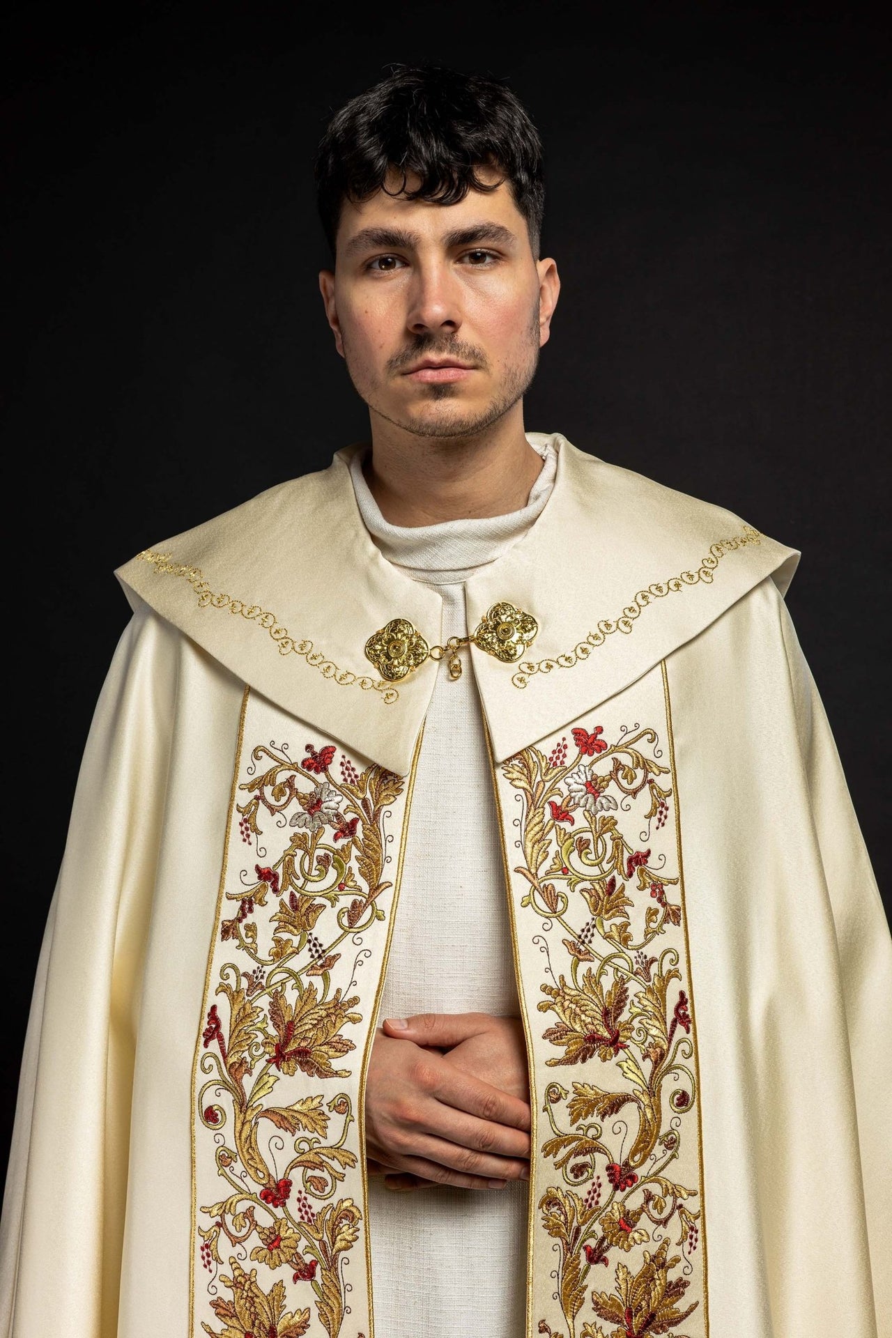 Kapa eucharystyczna monogramem PAX ecru