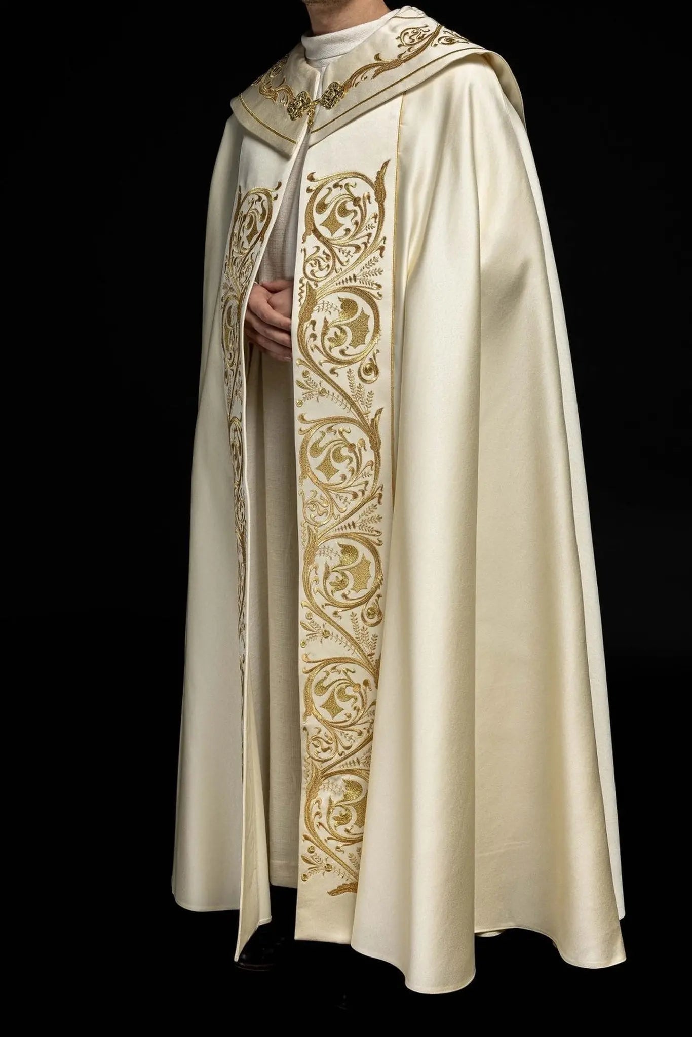 Haftowana kaplica liturgiczna IHS ecru