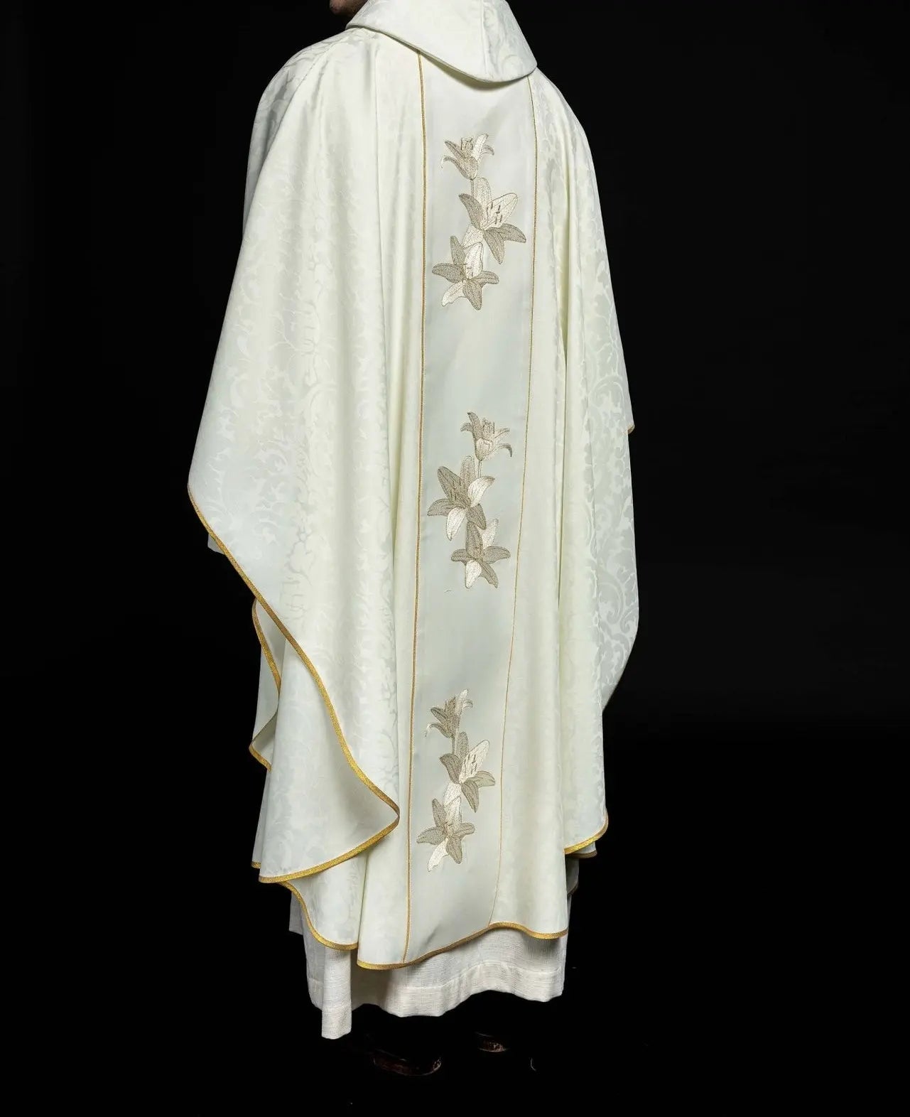 Marian liturgical chasuble with embroidered lilies