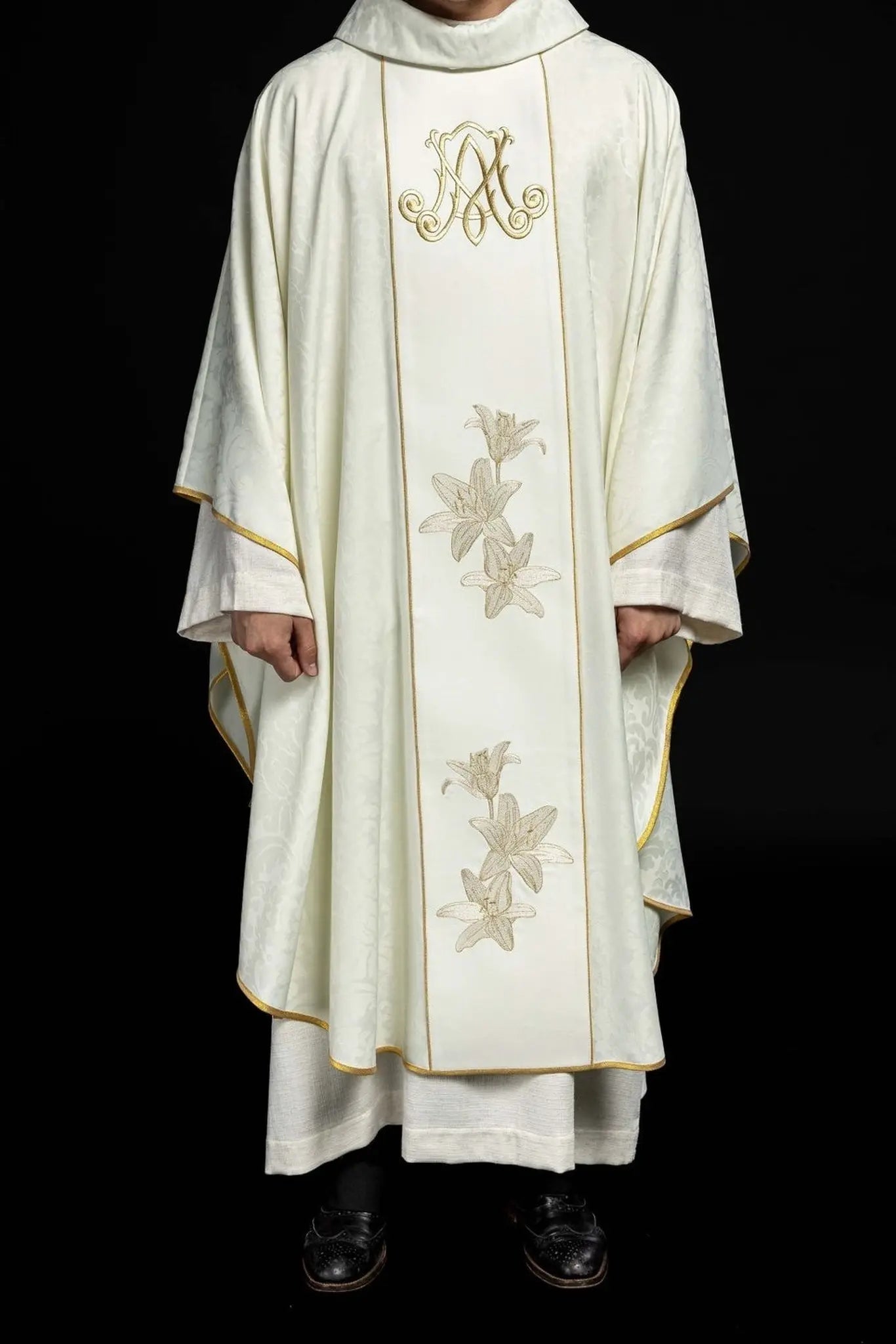 Marian liturgical chasuble with embroidered lilies