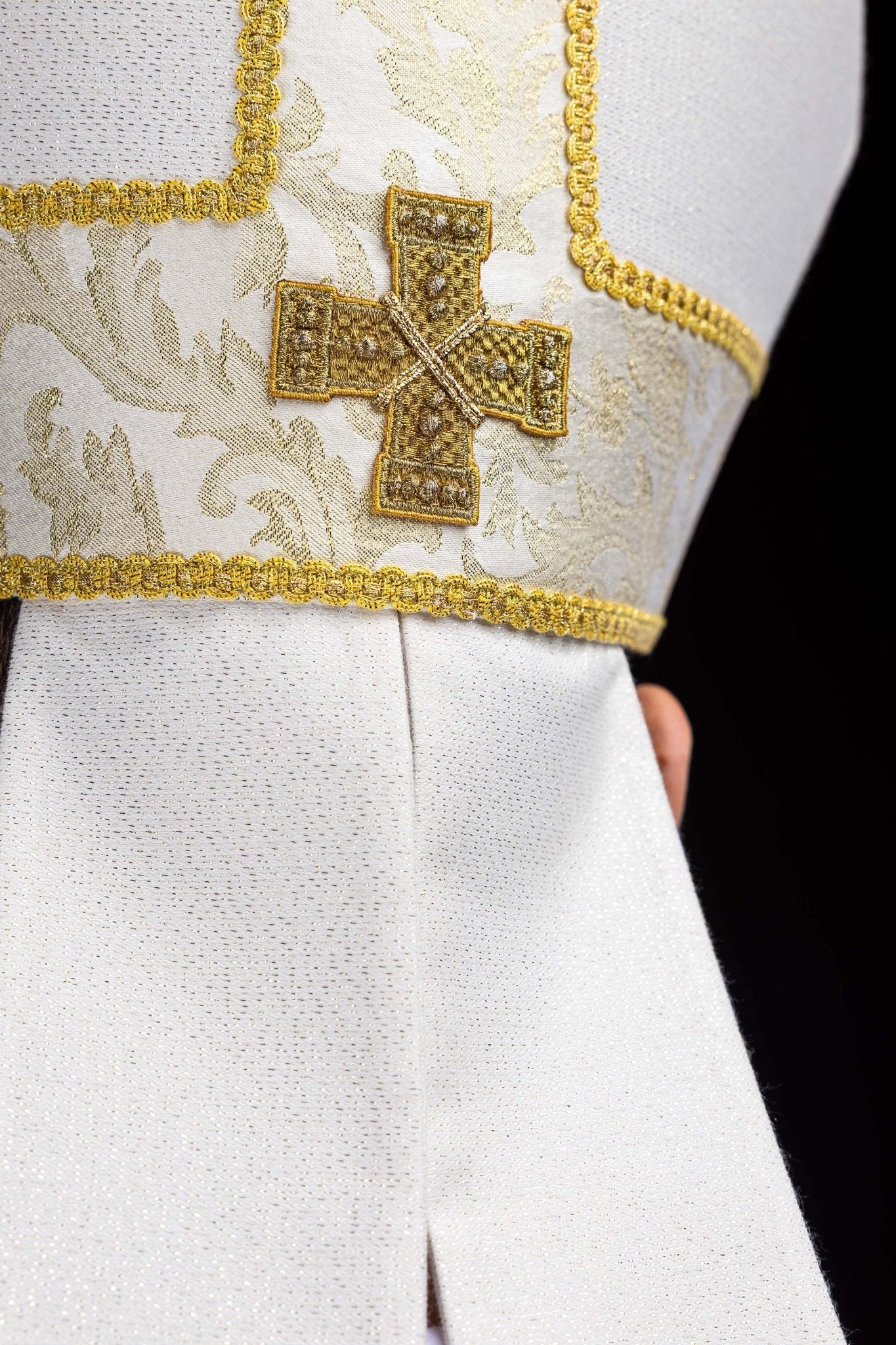 Ecru mitre with embroidered cross and decorative jacquard fabric
