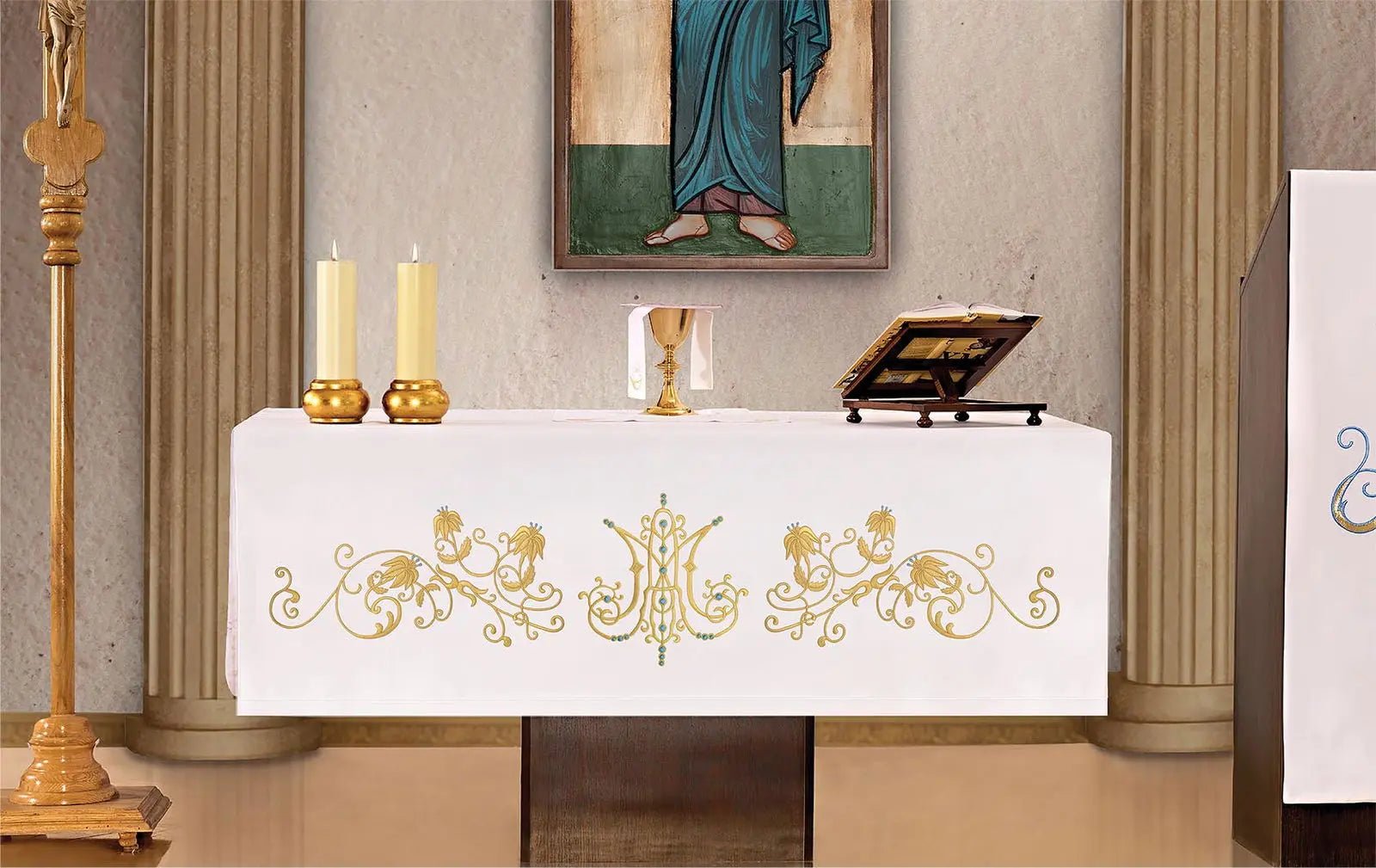 Obrus ołtarzowy z haftem czołowym z motywem maryjnym