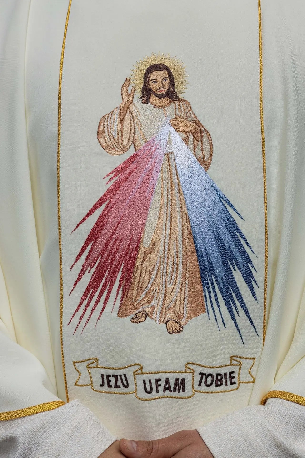 Embroidered chasuble of Merciful Jesus and IHS ecru