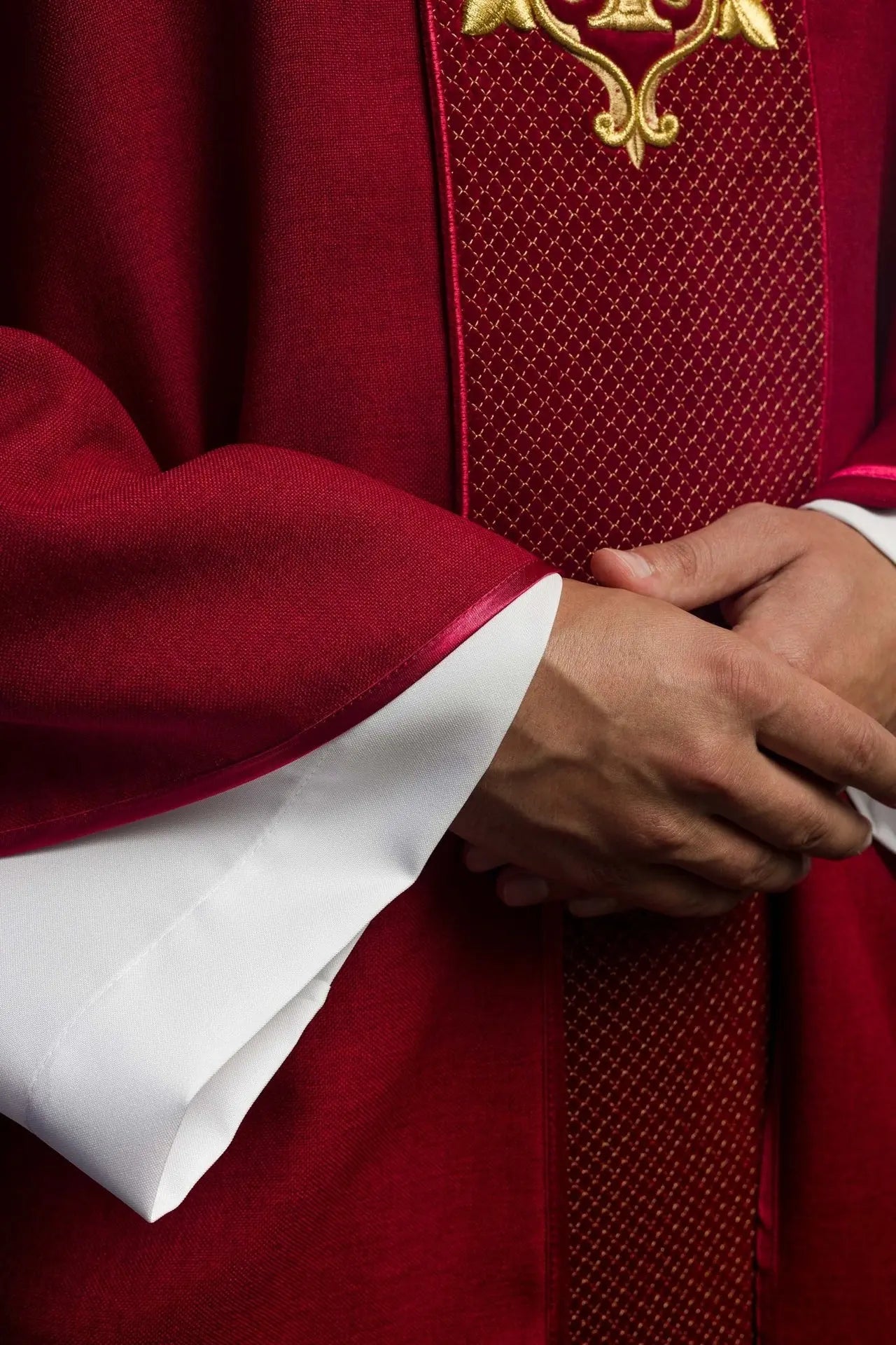 Chasuble embroidered on velvet with the symbol of the Red Cross