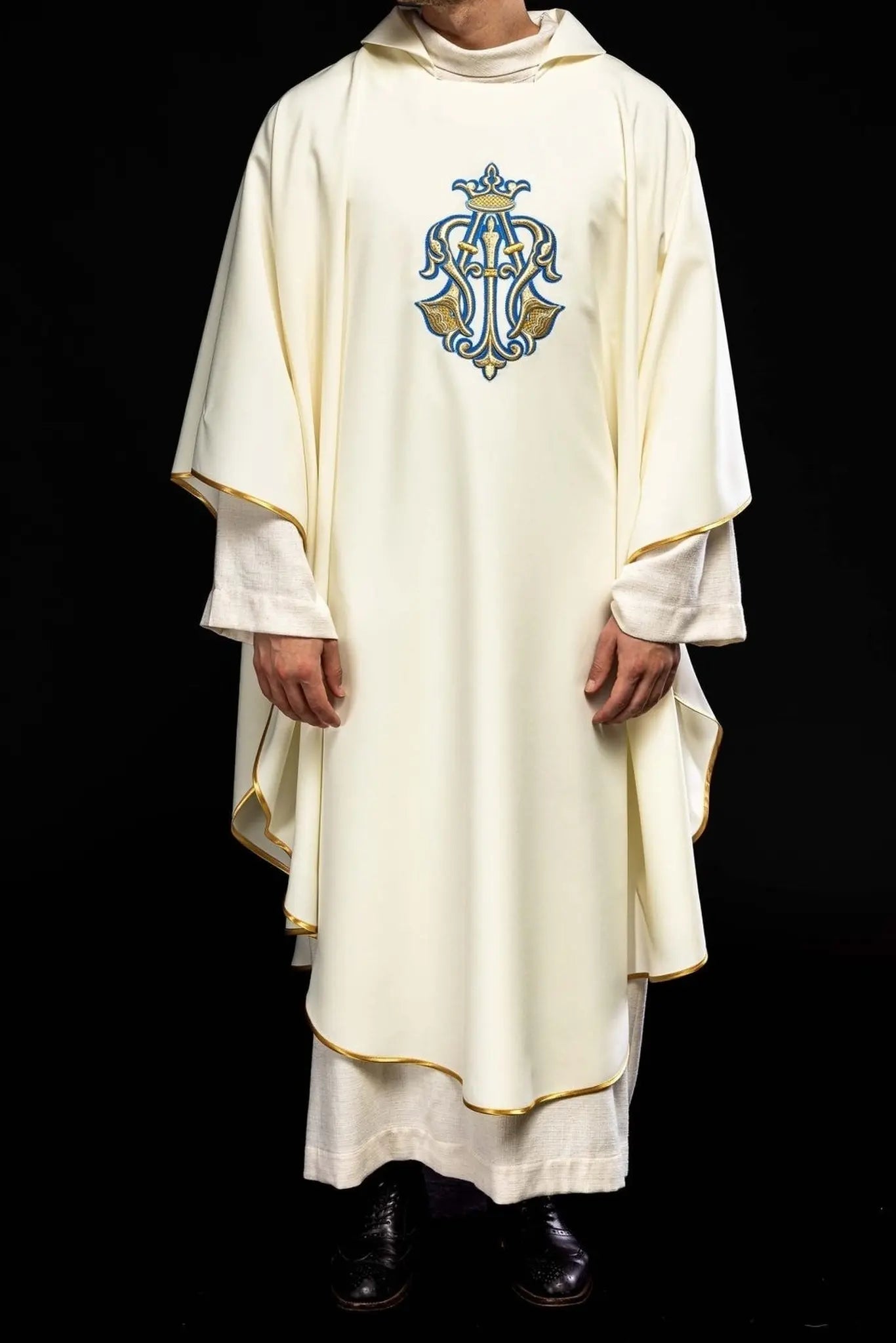 Embroidered Ecru Chasuble with Marian Symbol and Wide Collar