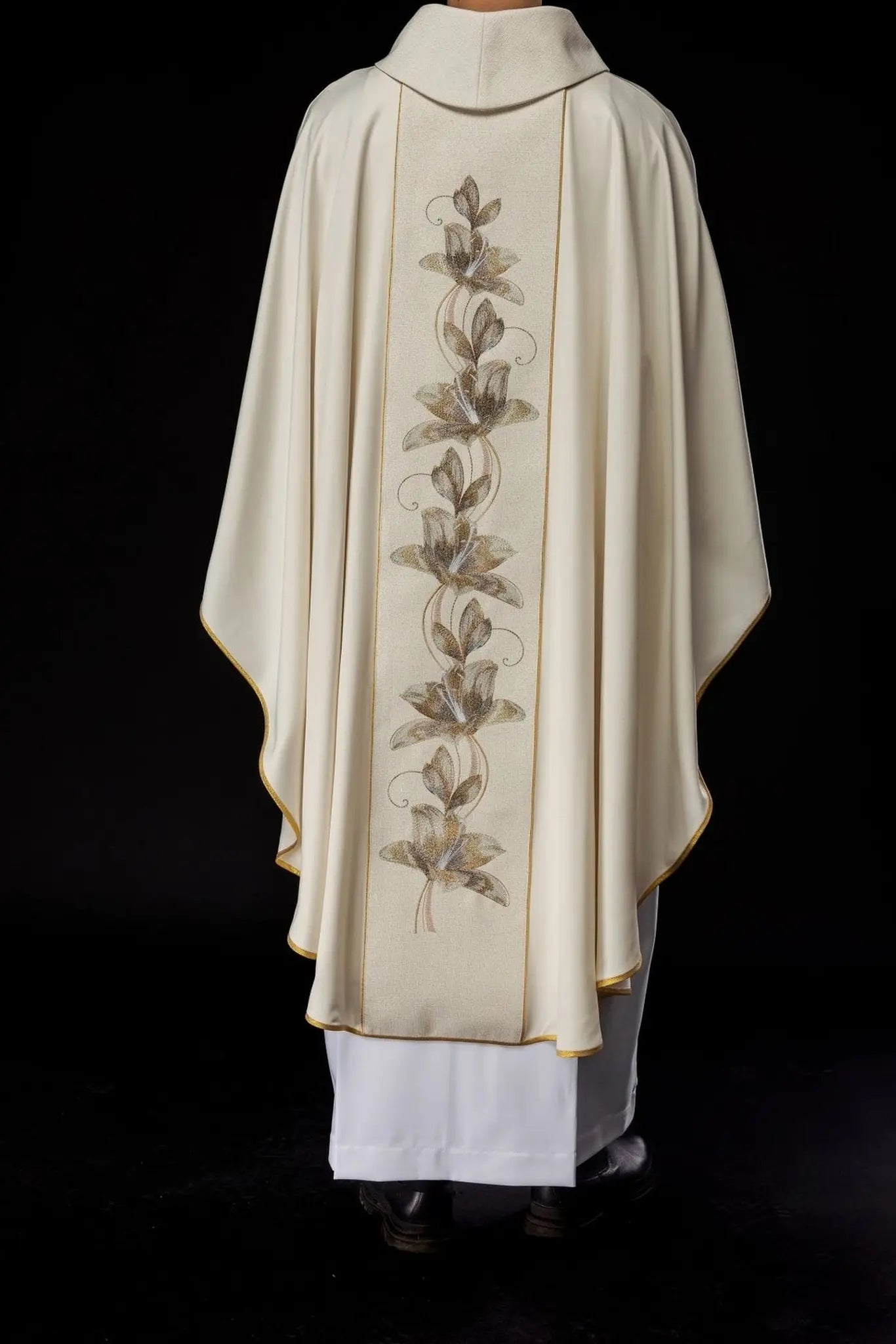Embroidered chasuble with the image of Our Lady of Guadalupe
