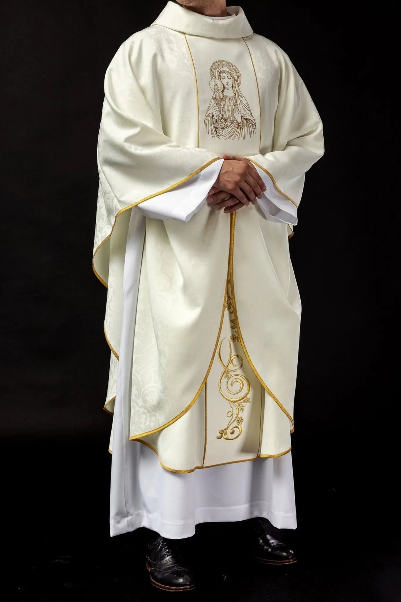 Embroidered chasuble with the image of Our Lady of Thunder