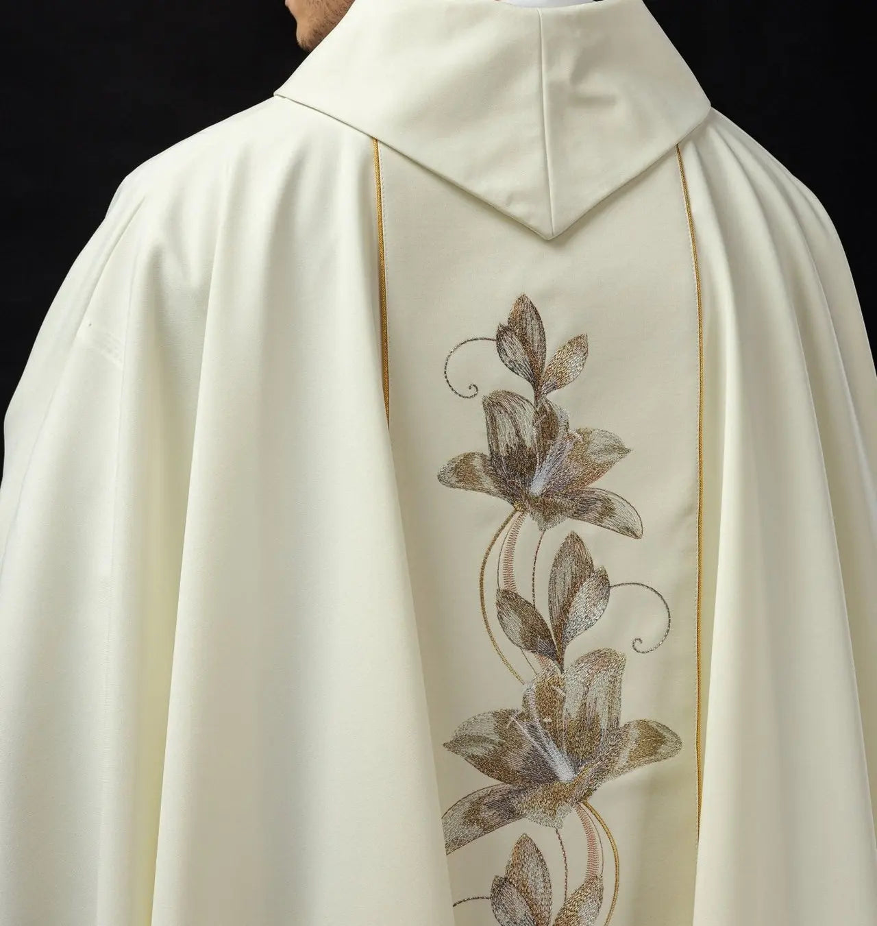 Embroidered chasuble with the image of Saint Anthony
