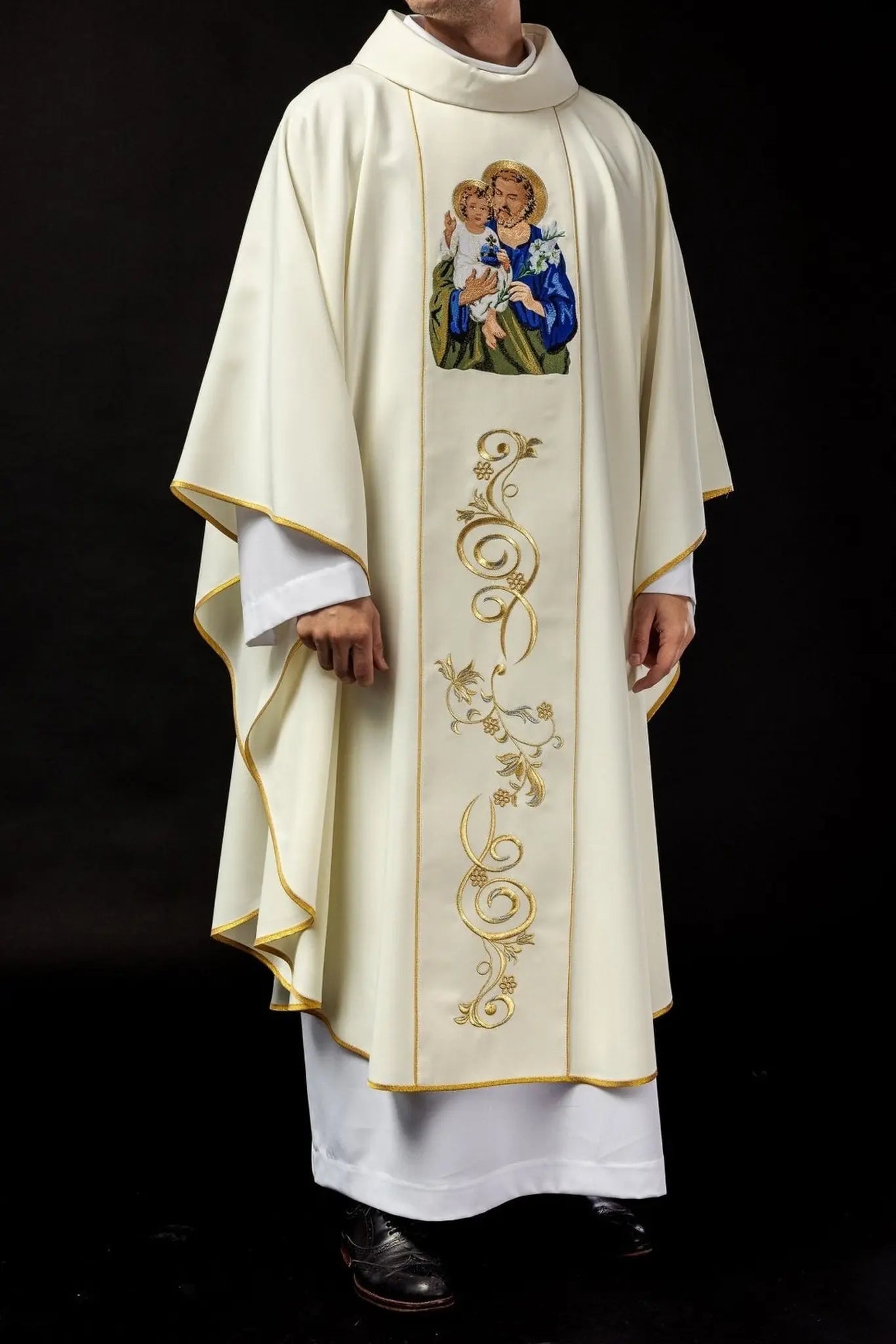Embroidered chasuble with the image of St. Joseph