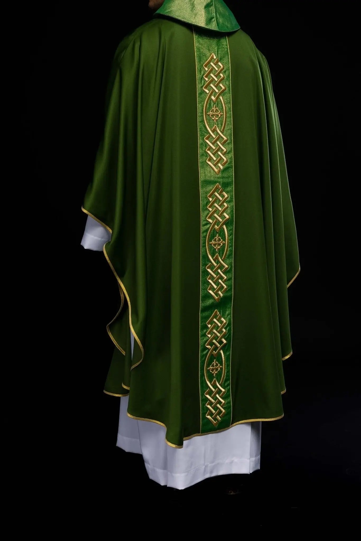 Embroidered chasuble Green Decorative Belt with Crosses