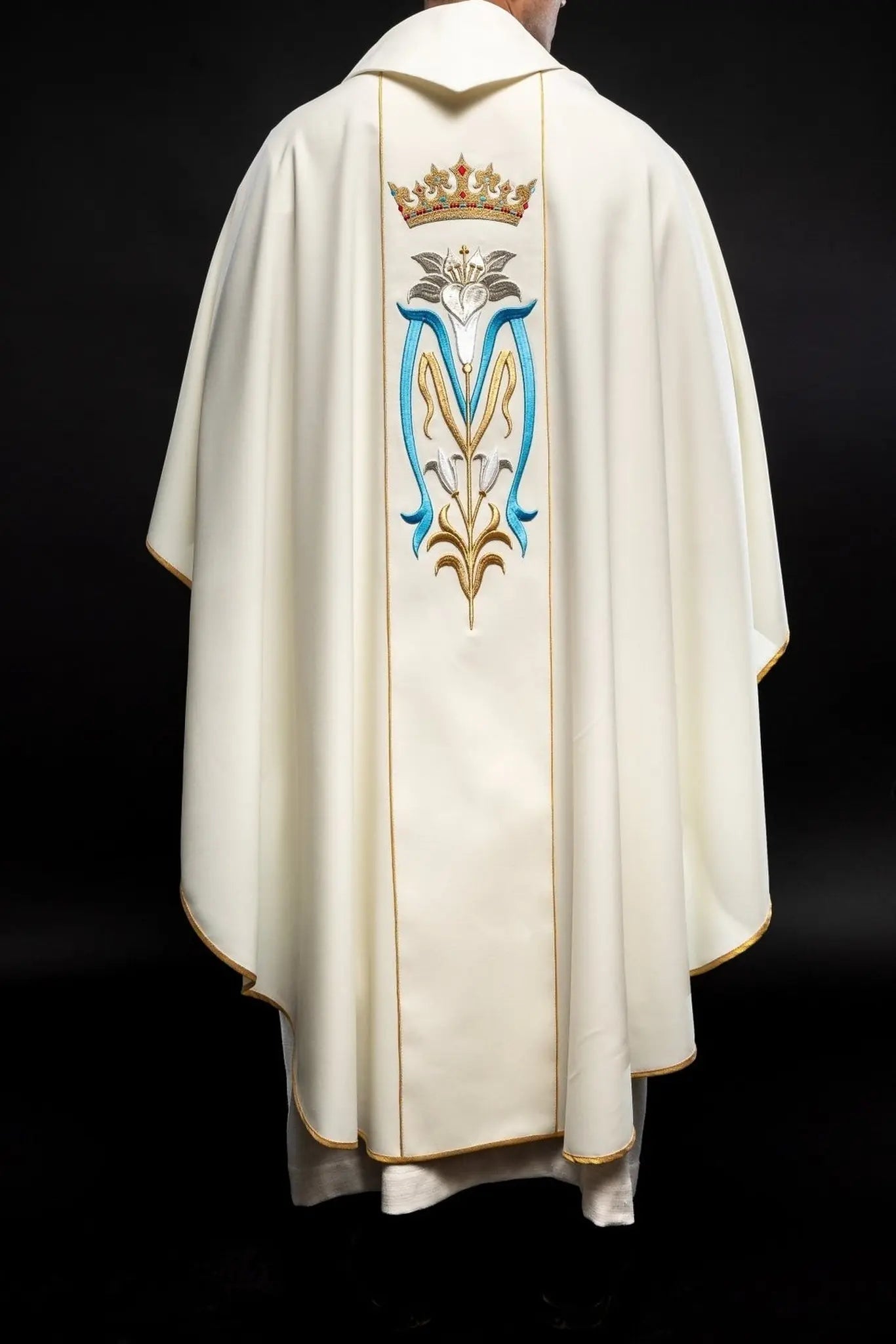 Marian liturgical chasuble embroidered with ecru crown