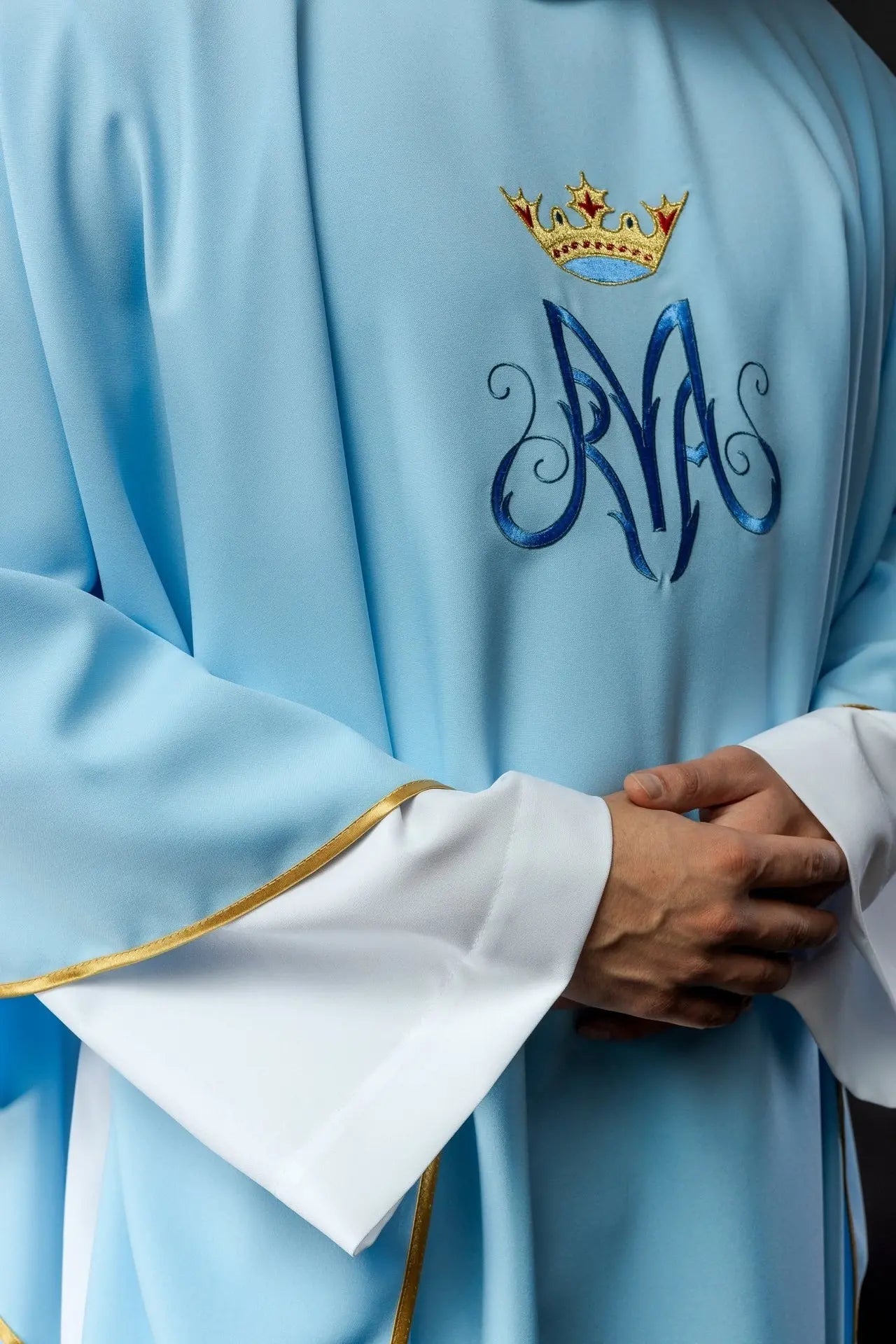 Marian liturgical chasuble in blue